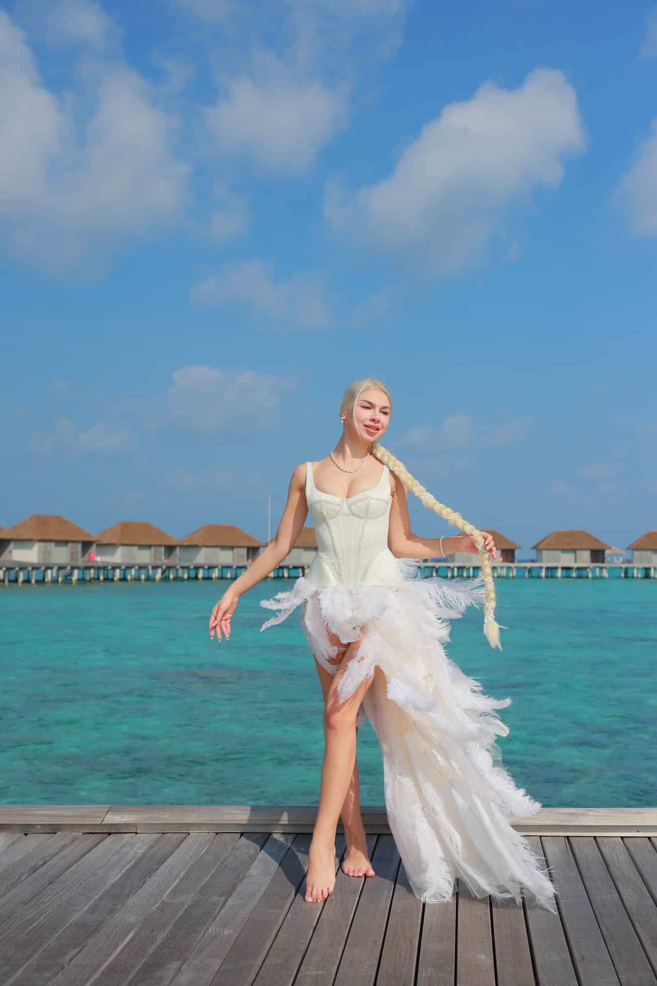 Gorgeous feather dress: Feathra 