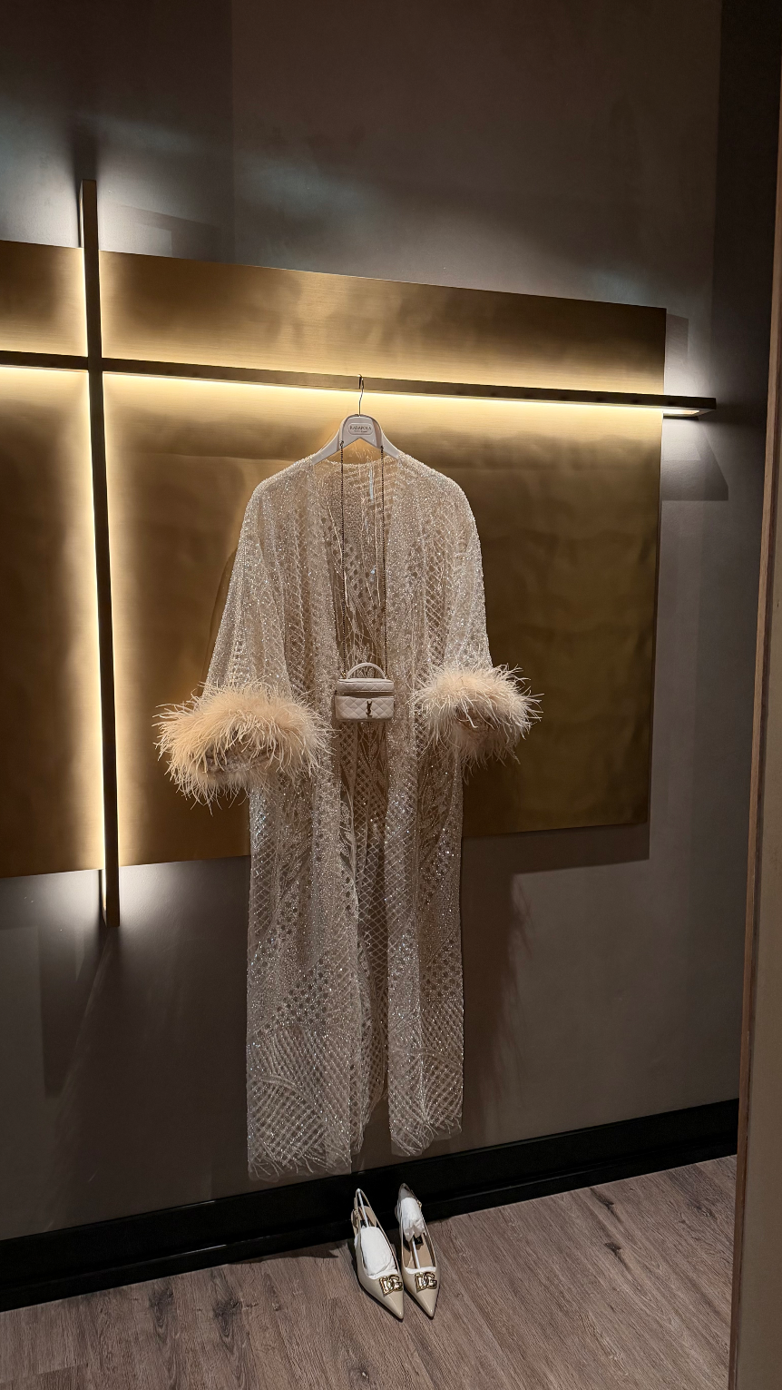 Ръчно изработена жилетка: Luxury Eve