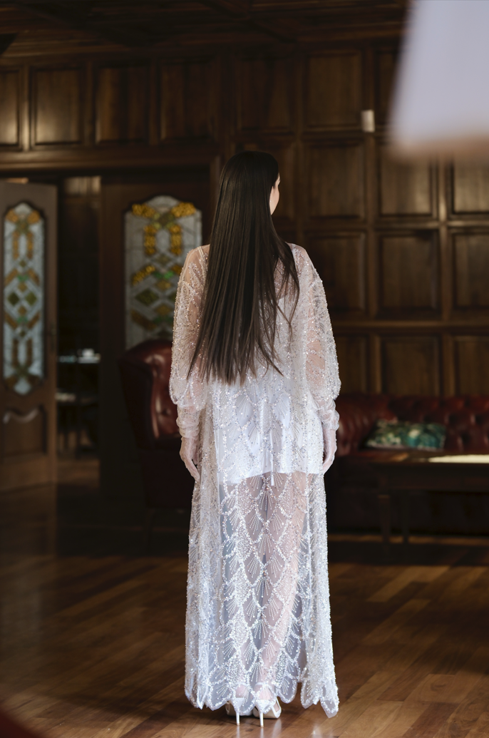 Ръчно изработена жилетка в бяло: Luxury Eve