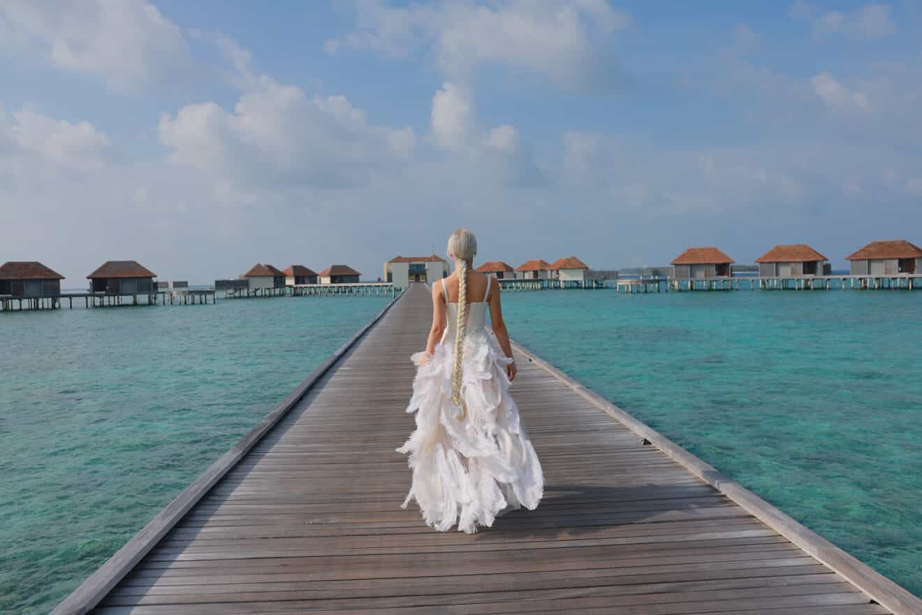 Gorgeous feather dress: Feathra 