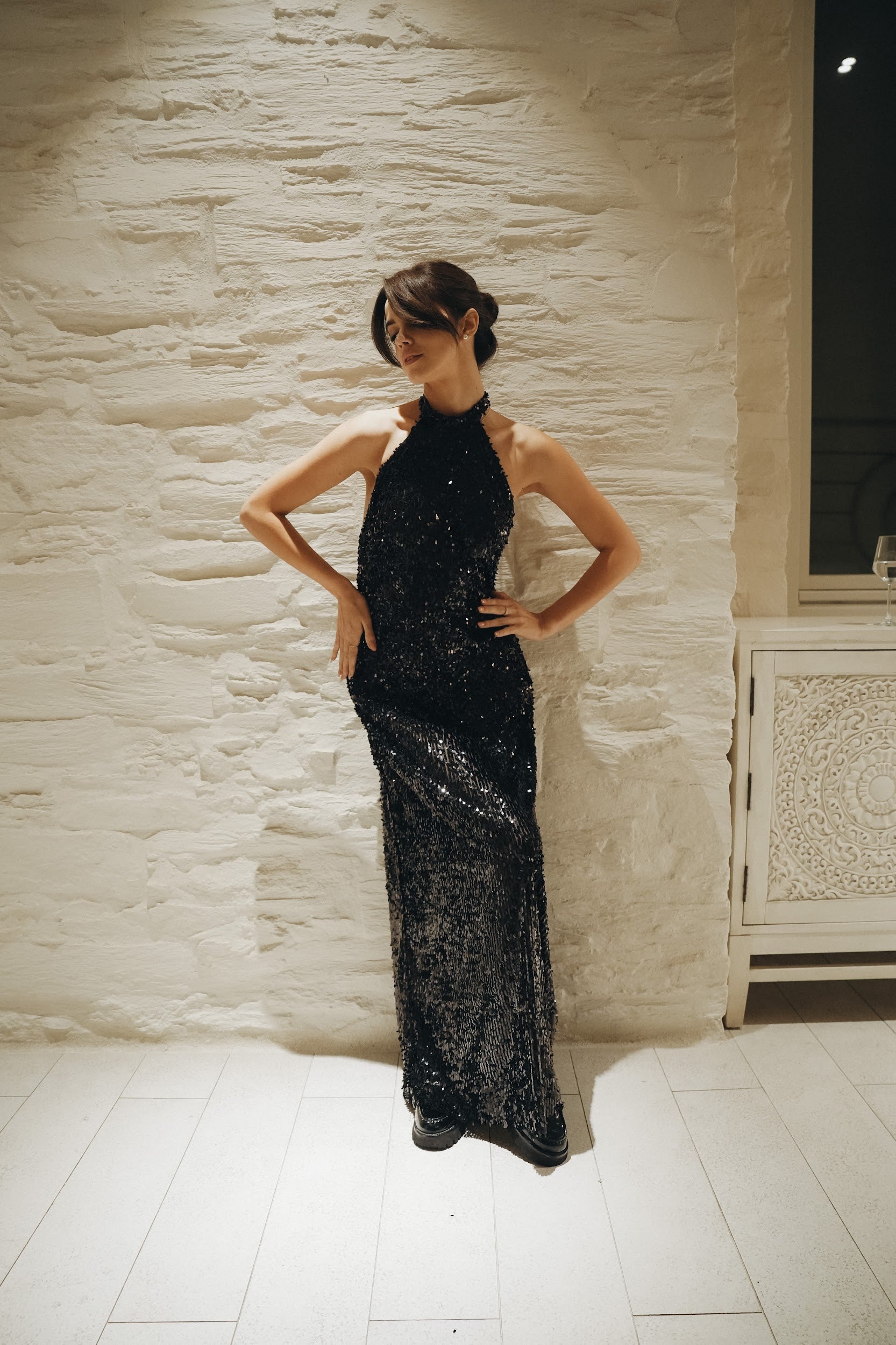 Официална рокля с гол гръб с пайети в черно: Grande Opera