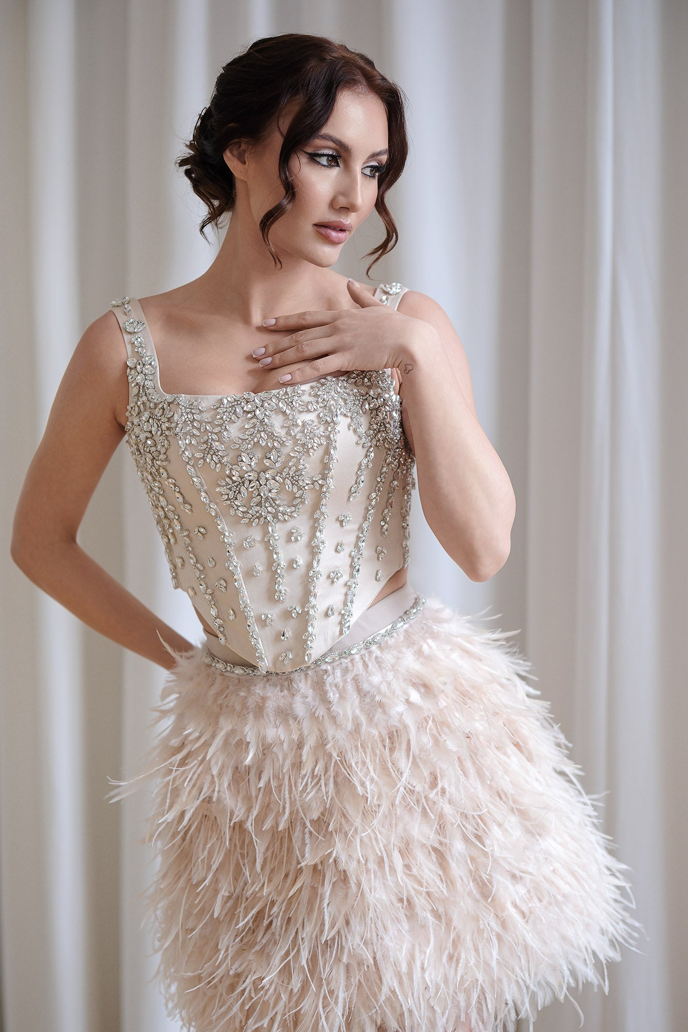Nude ostrich feather skirt: Flareen