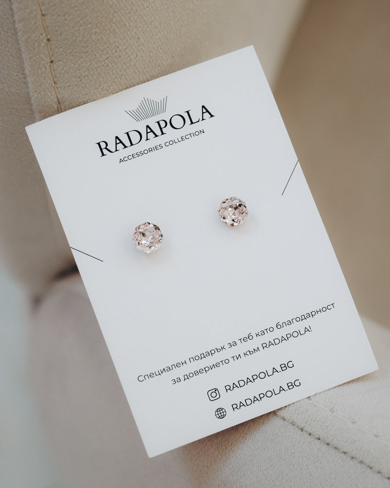Delicate silver earrings with crystals in pink 