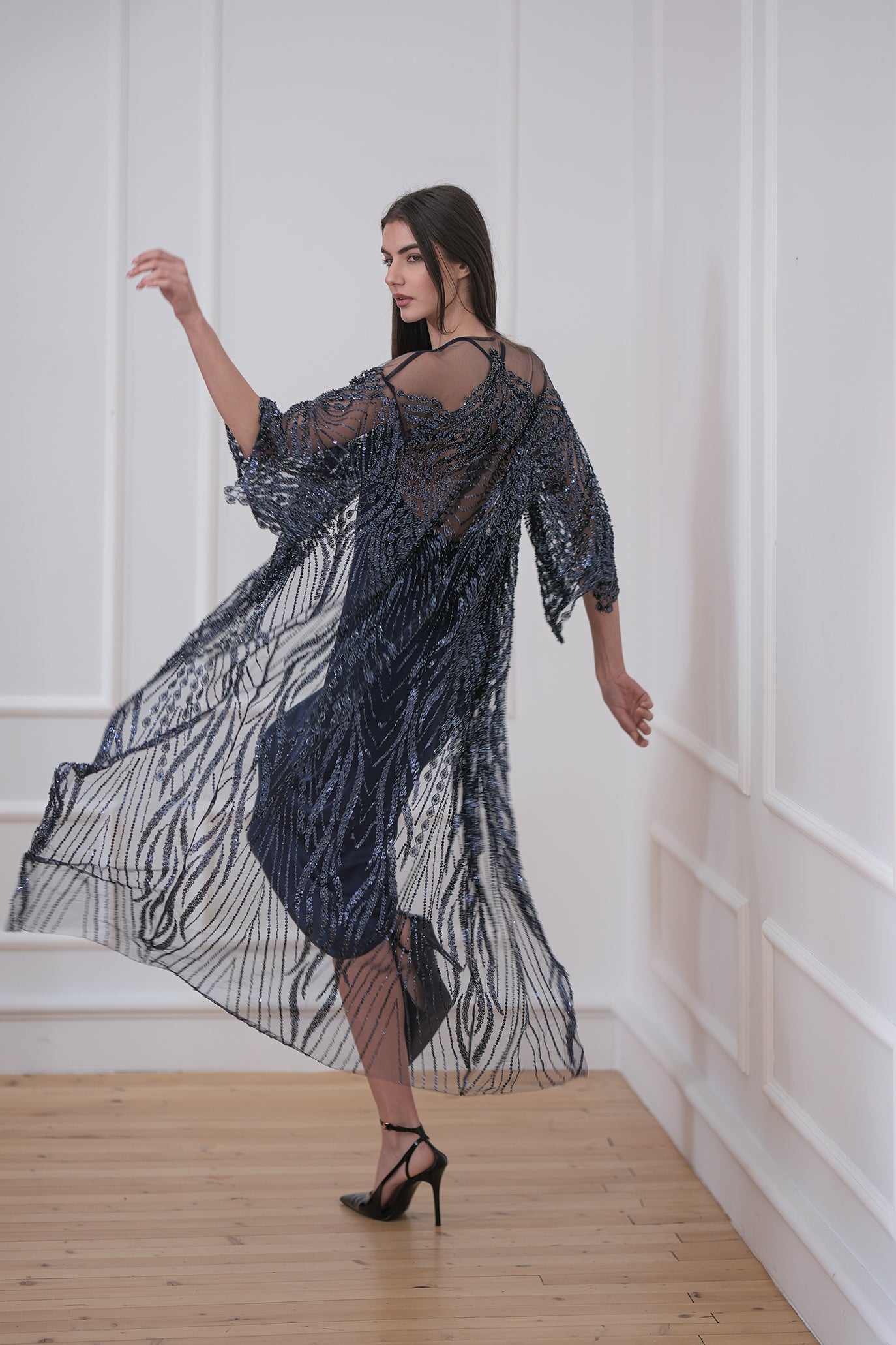 Ръчно изработена жилетка в тъмносиньо: Luxury Eve