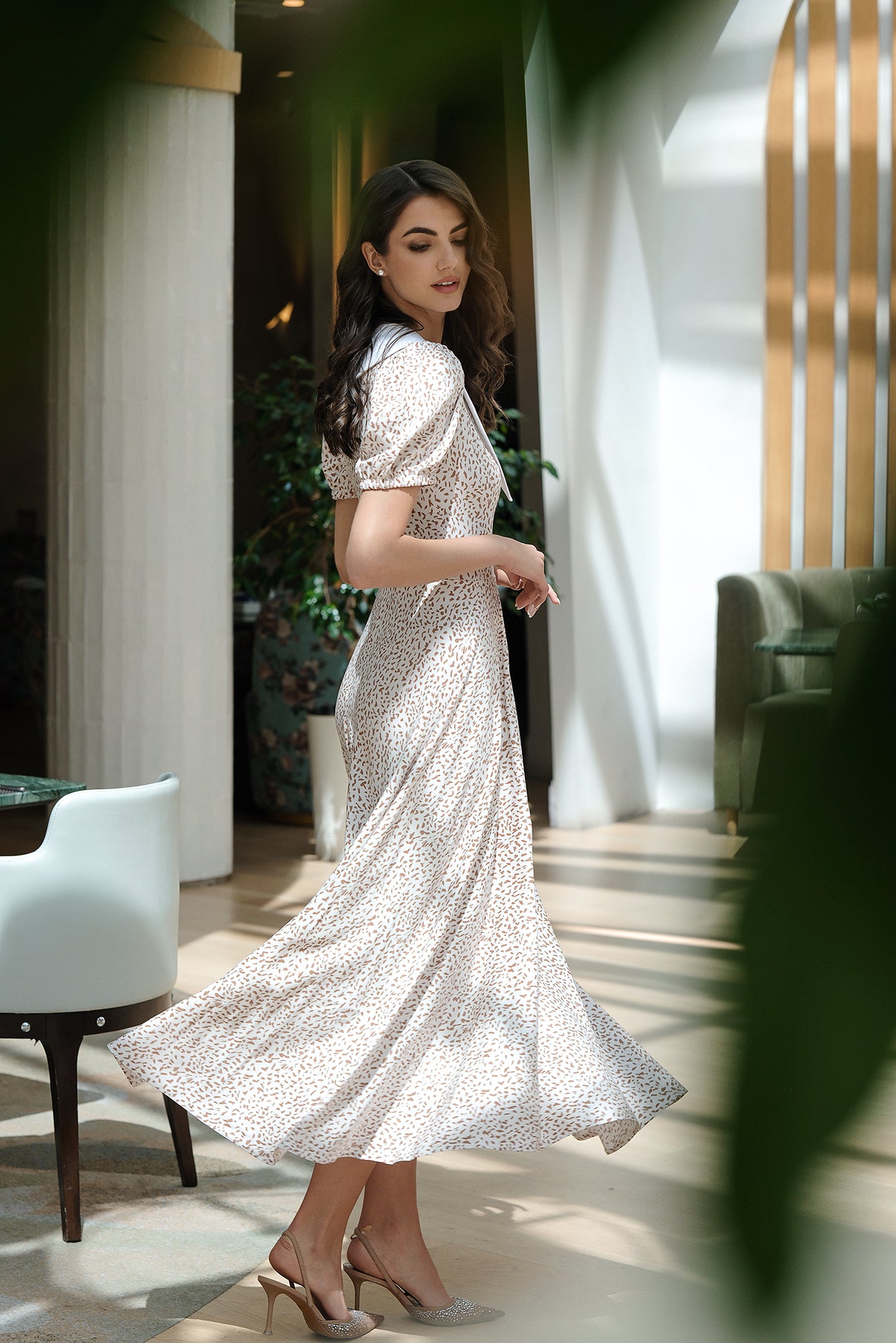 Casual dress in beige: Lianne
