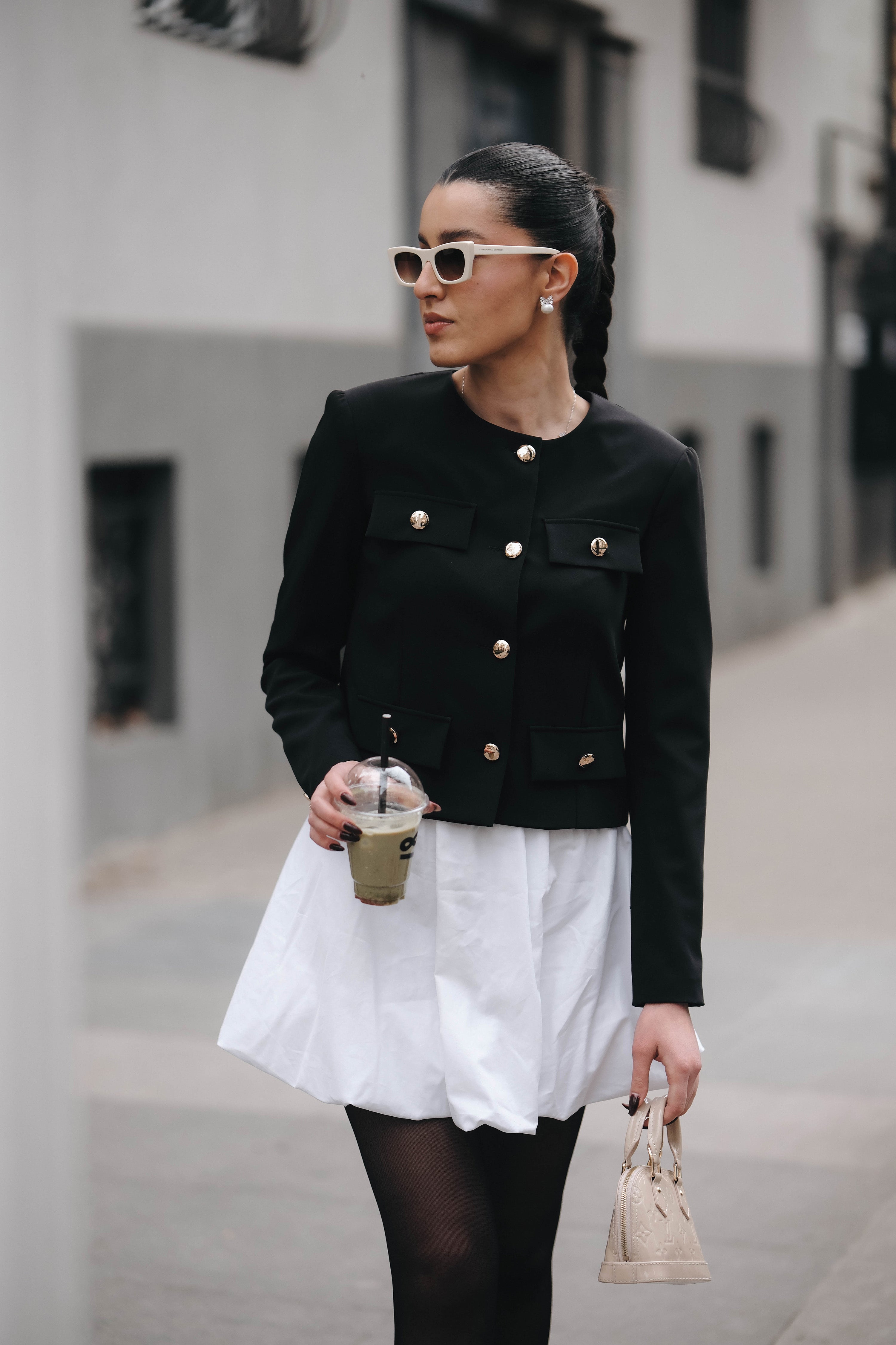 Jacket with gold buttons: Plams
