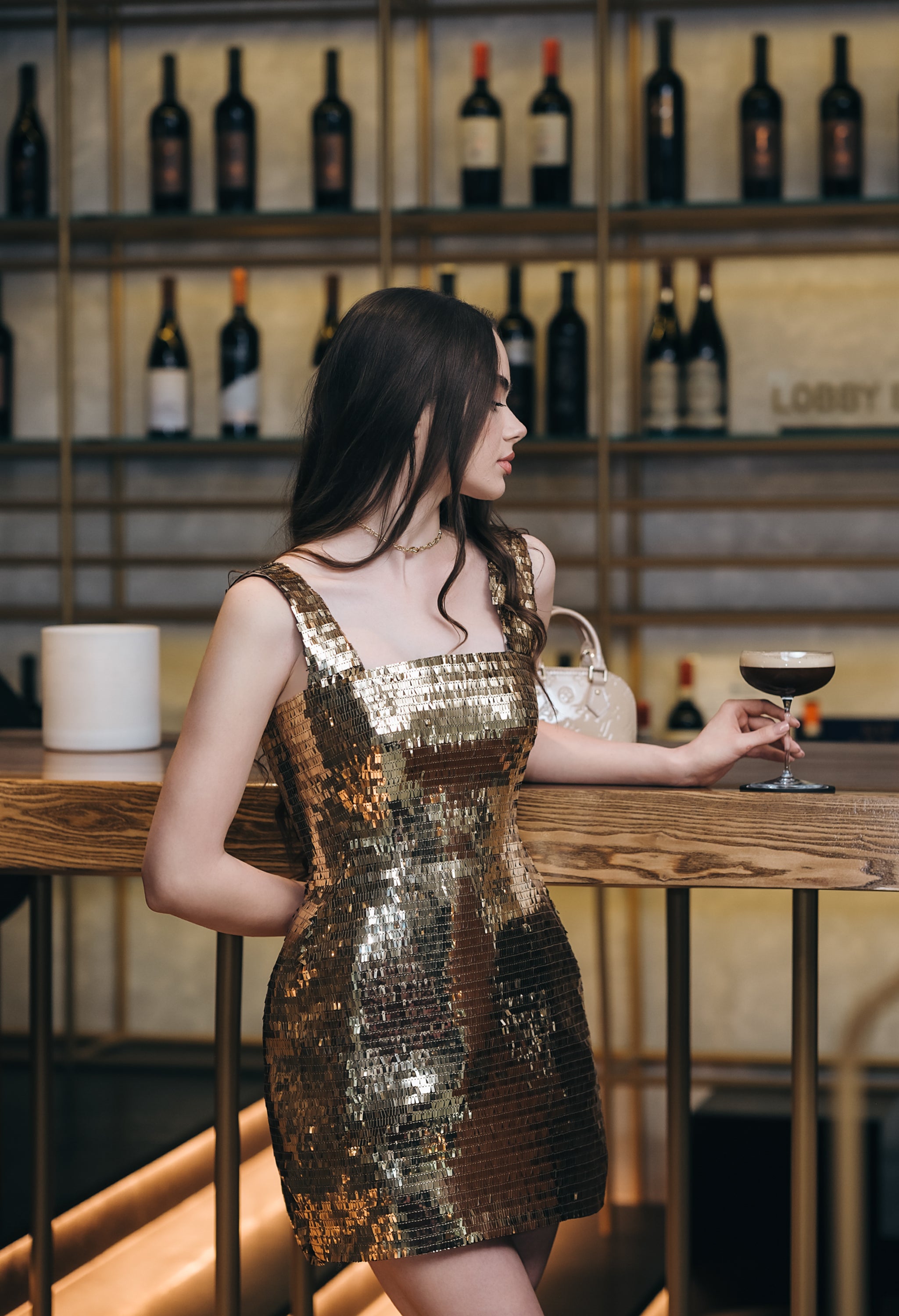 Коктейлна рокля в златисто: Glam