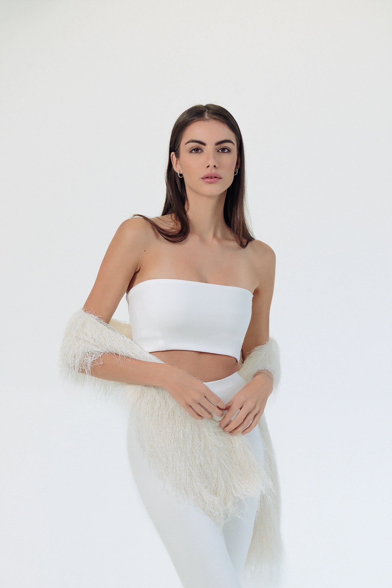 Къс елек/жилетка с ресни в цвят слонова кост: Eveline