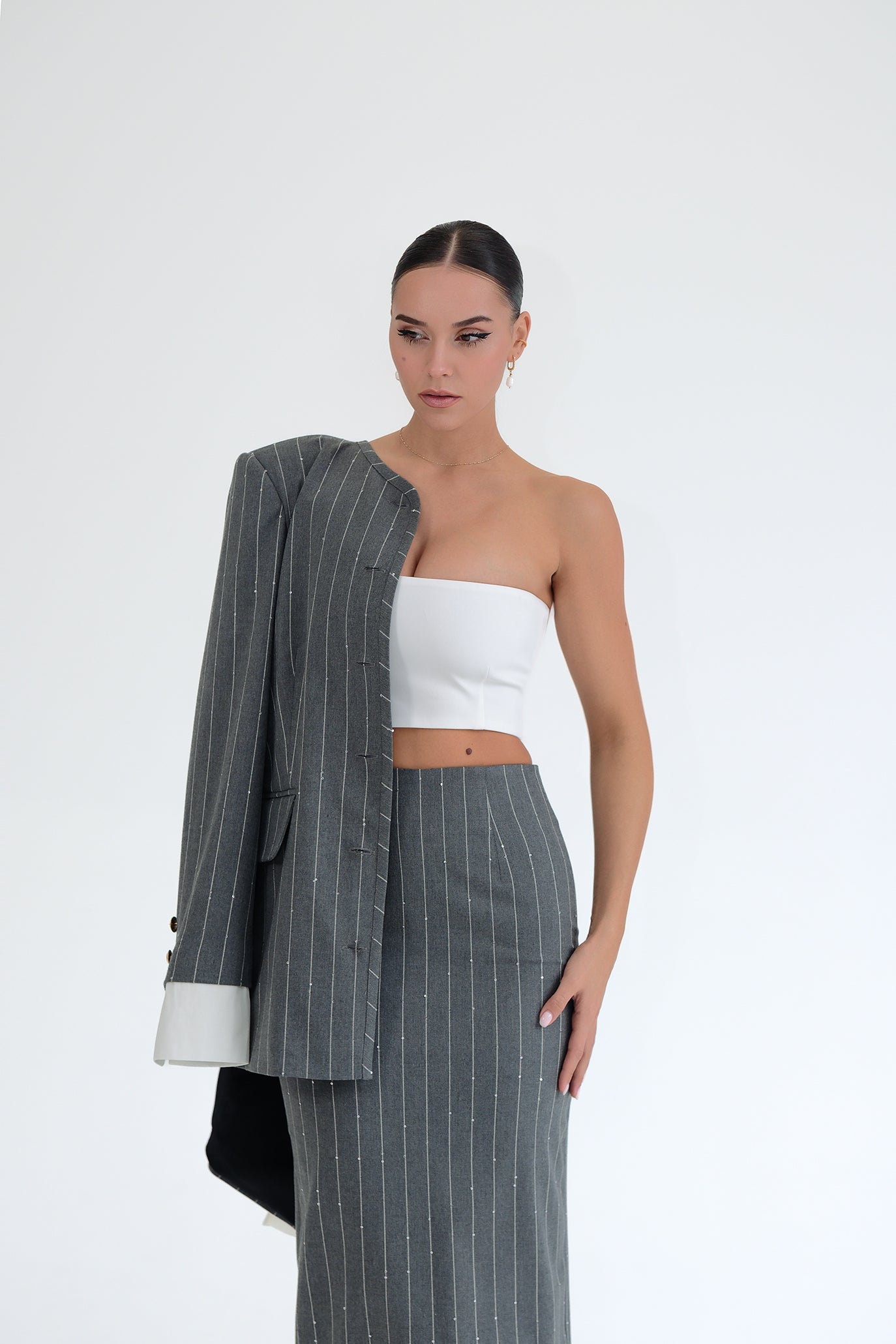 Сако с маншети в сиво: Atanasia