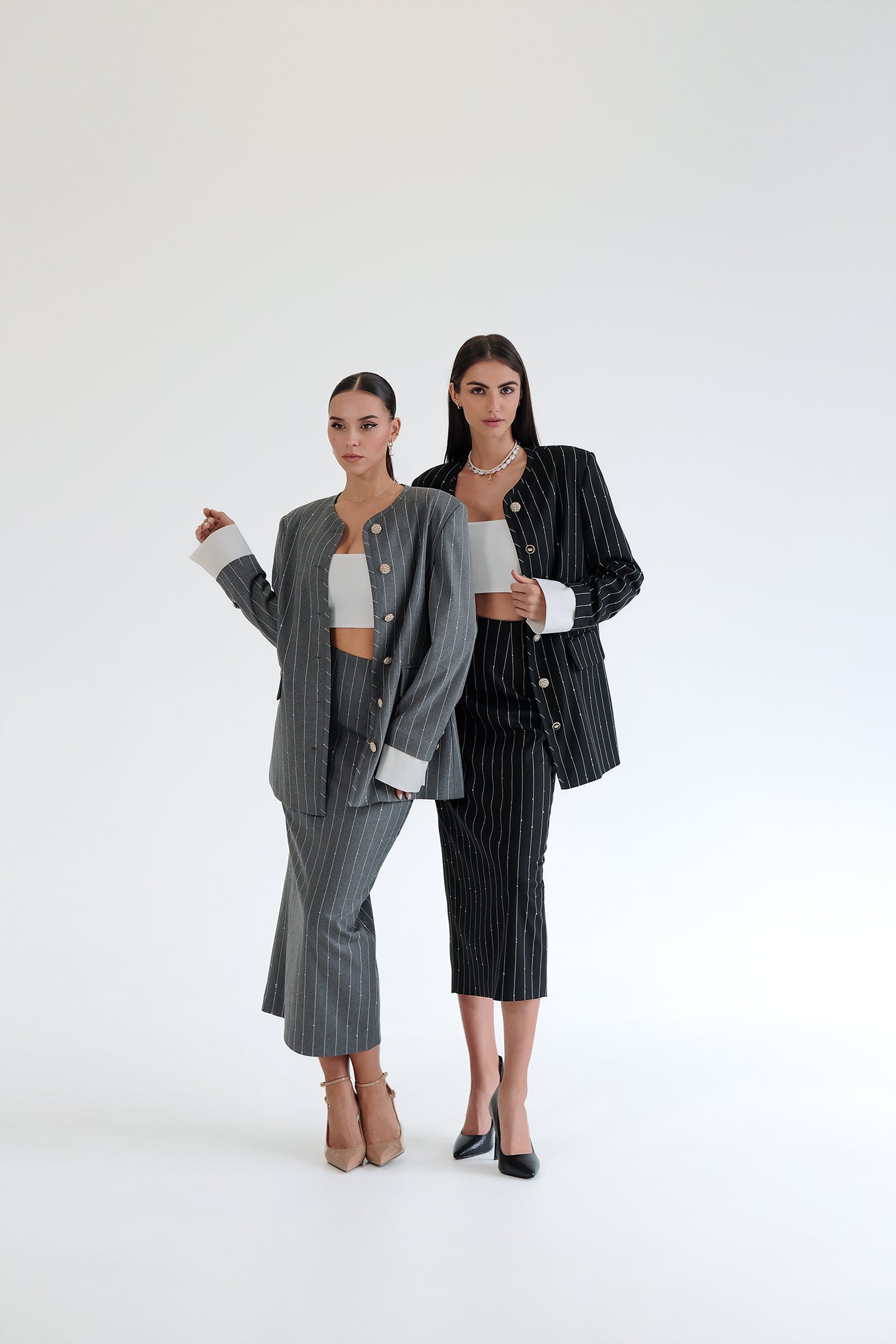 Сако с маншети в сиво: Atanasia