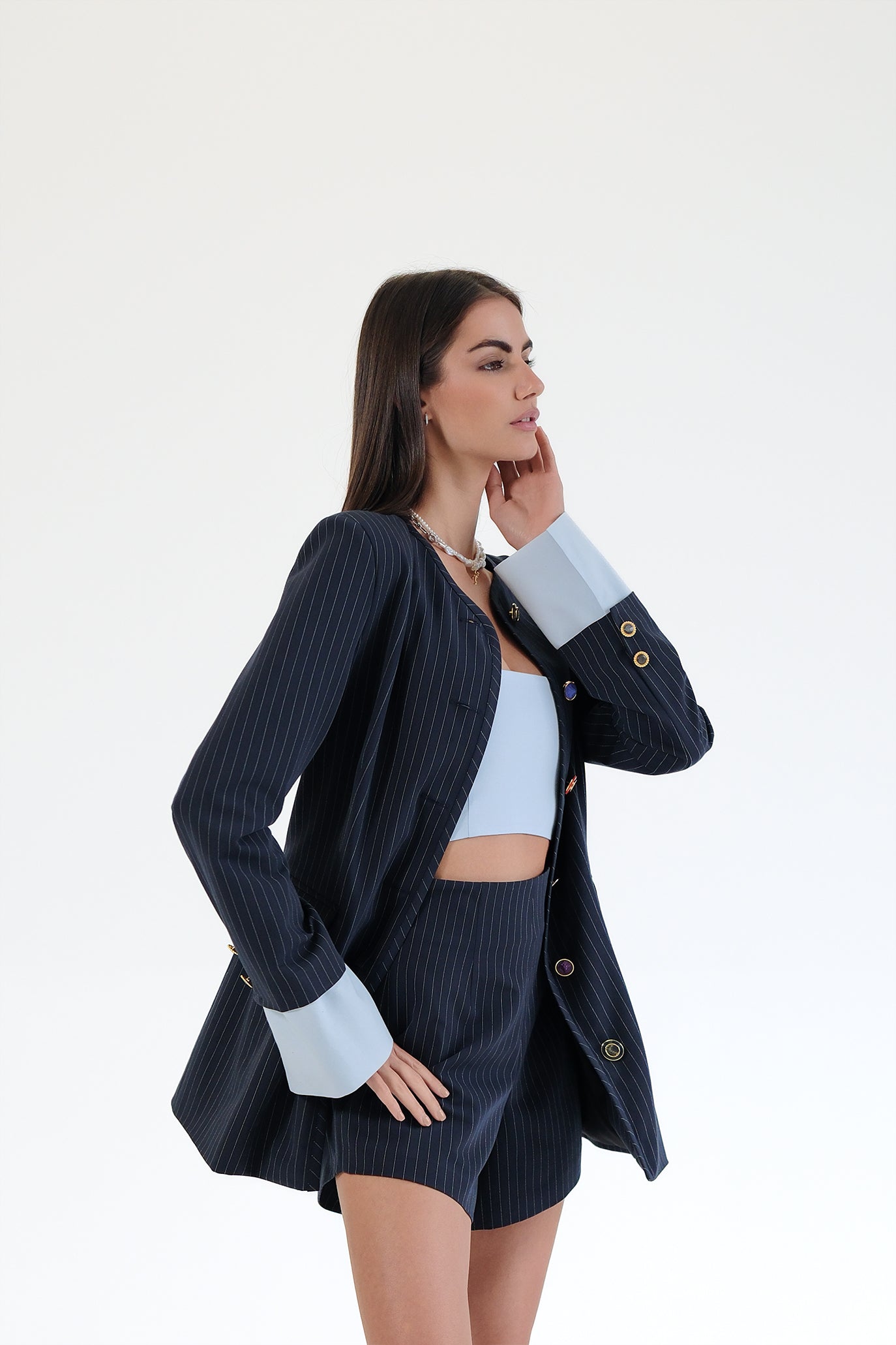 Къси панталони в тъмносиньо: Atanasia