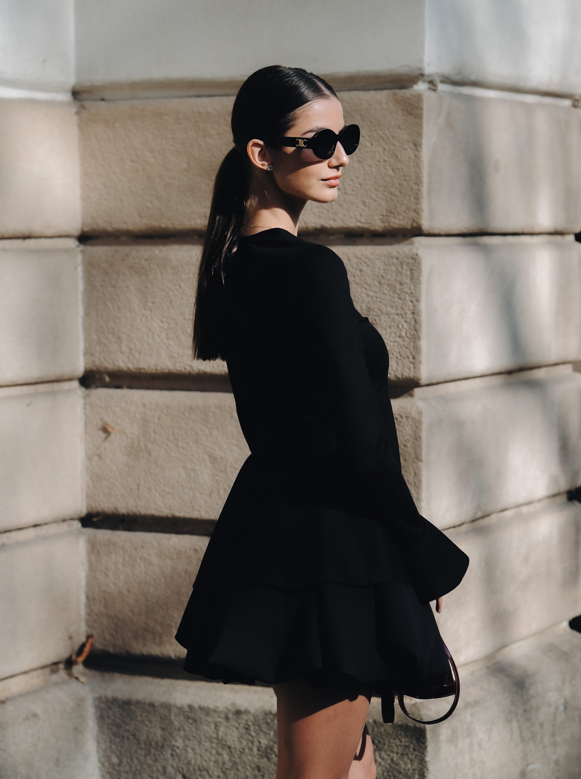 Пола-балон в черно: Benira