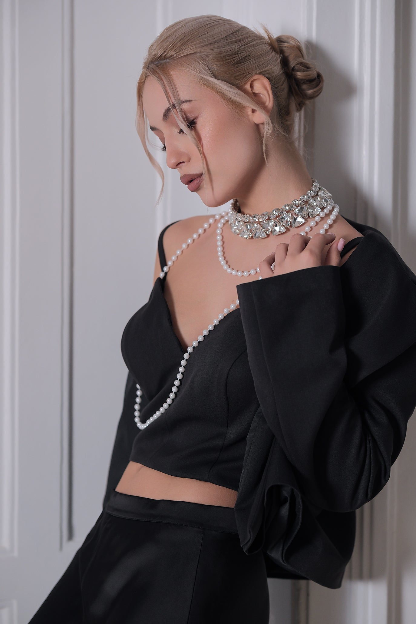 Костюм от три части в черно: Teodora