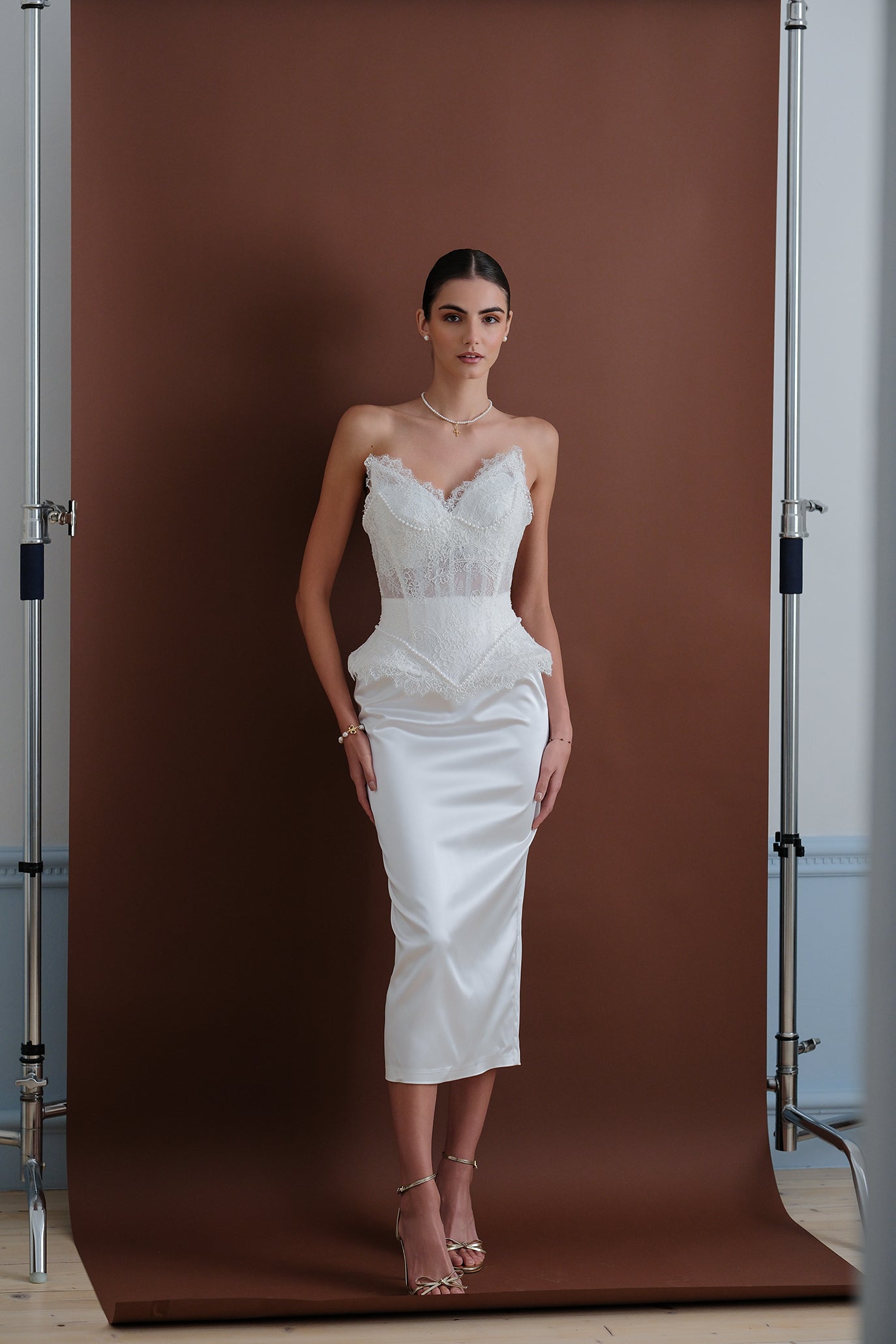 Сет от ръчно изработени пола и корсет в бяло: Graciela