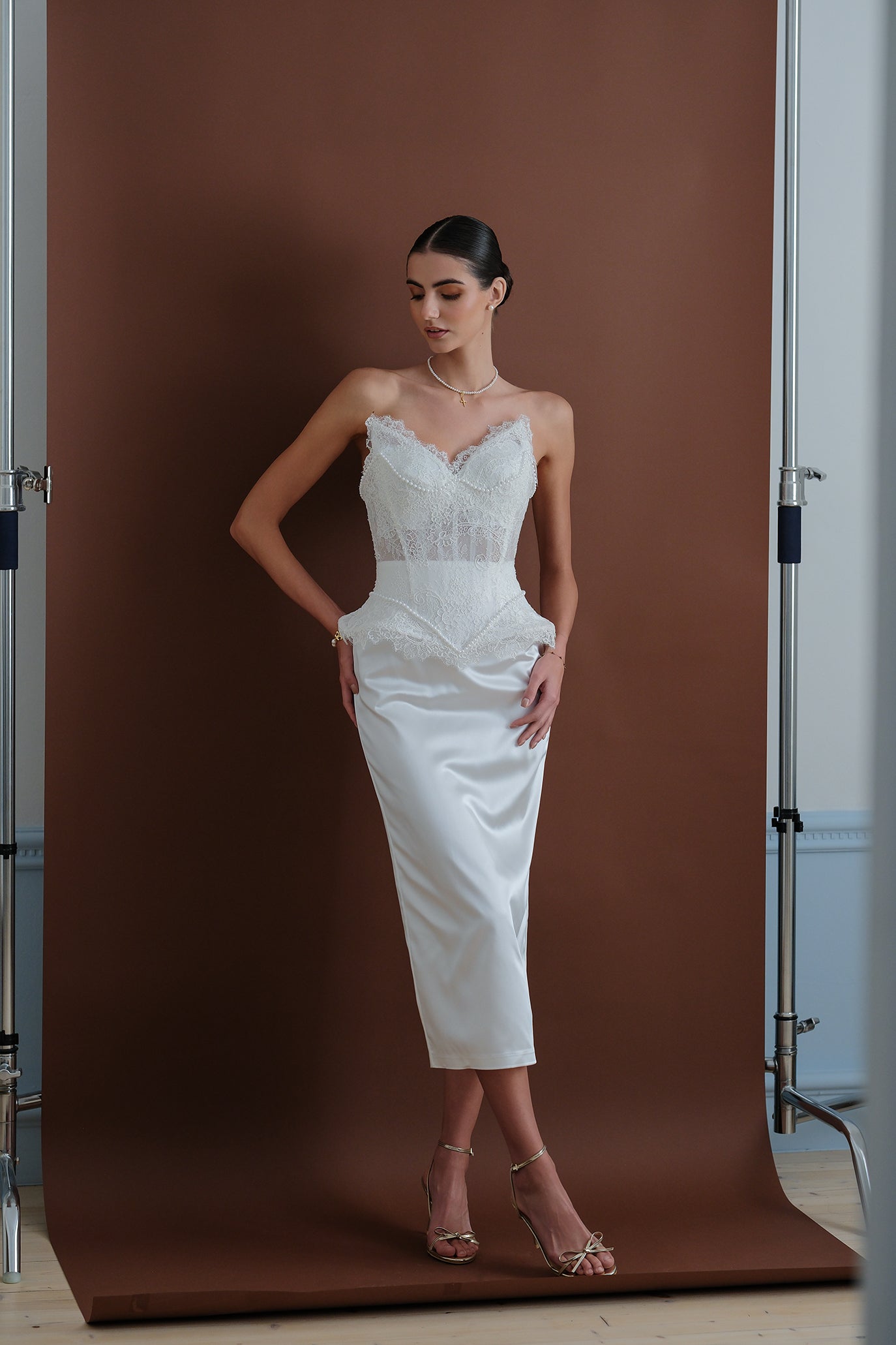 Сет от ръчно изработени пола и корсет в бяло: Graciela