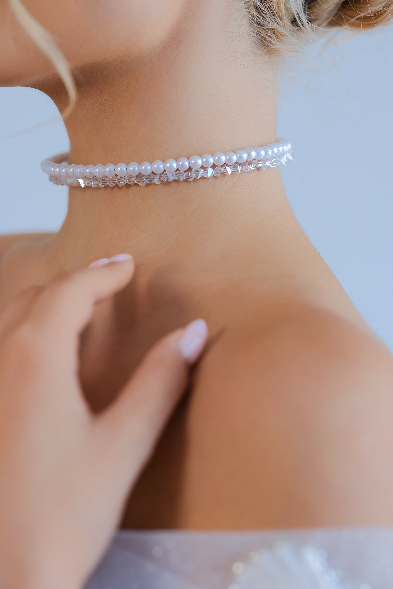 Solid necklace in white: Pearl and Shine 