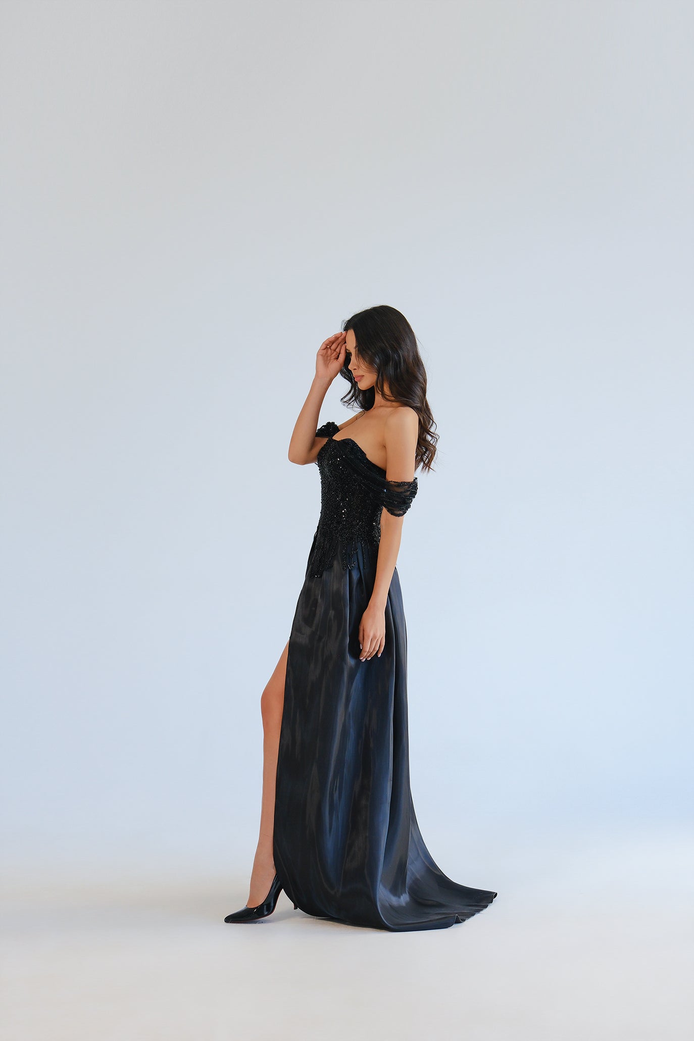 Официална рокля със свалящ се шлейф в черно: Olysséa