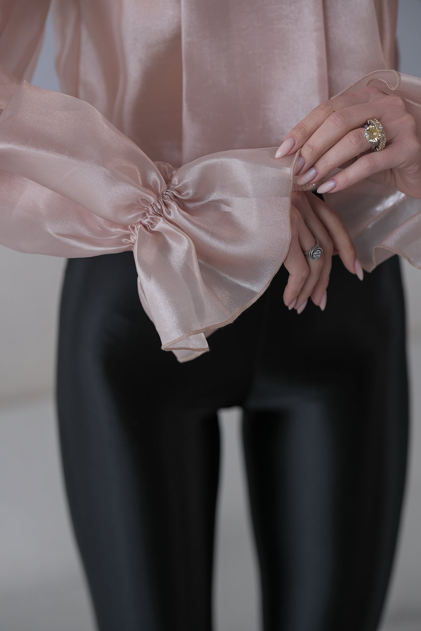 Клин с металически ефект в черно: Luster