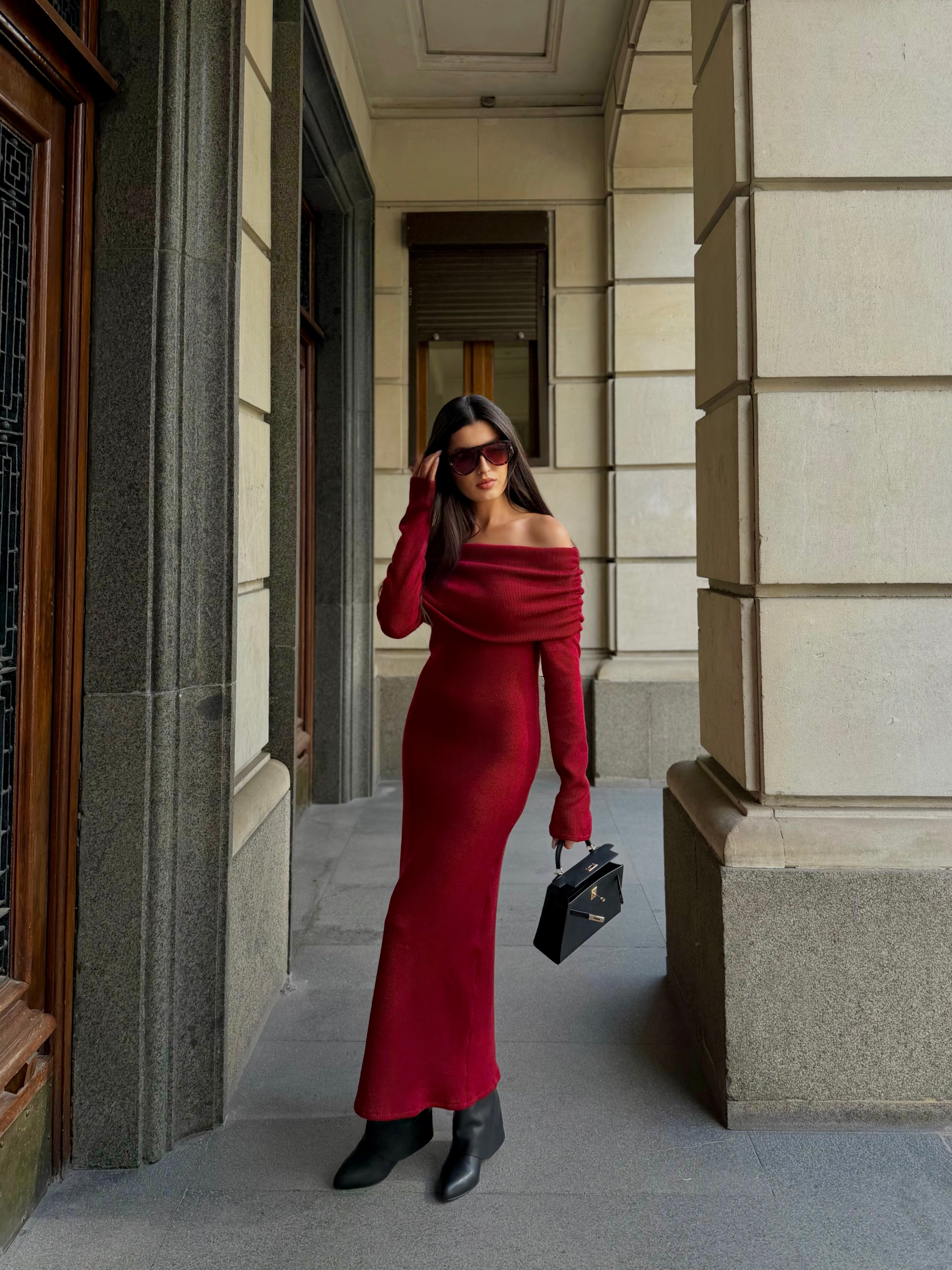 Дълга рокля с ръкави в червено: Berlinda Prestige