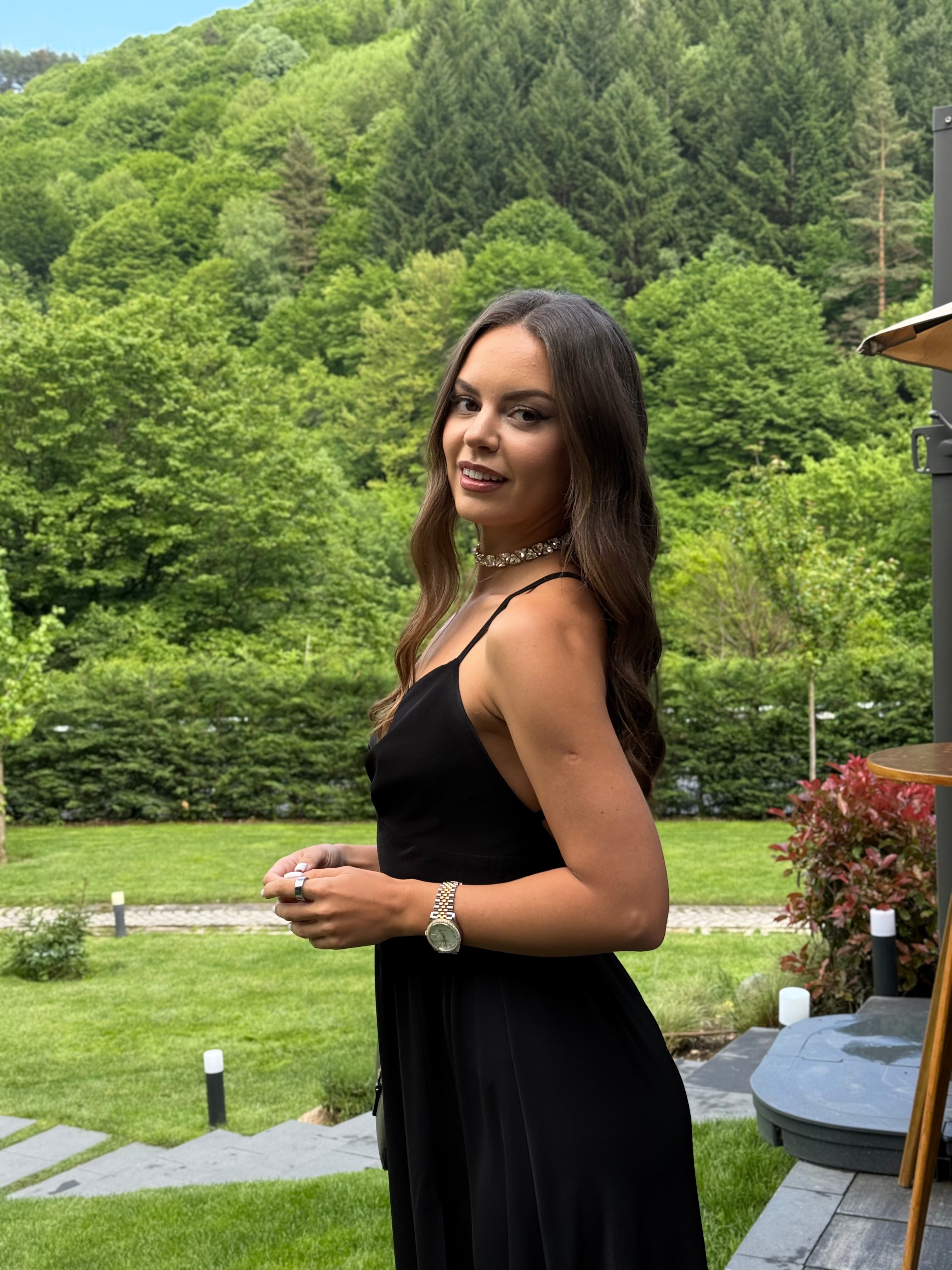 Stylish dress in black: Clara