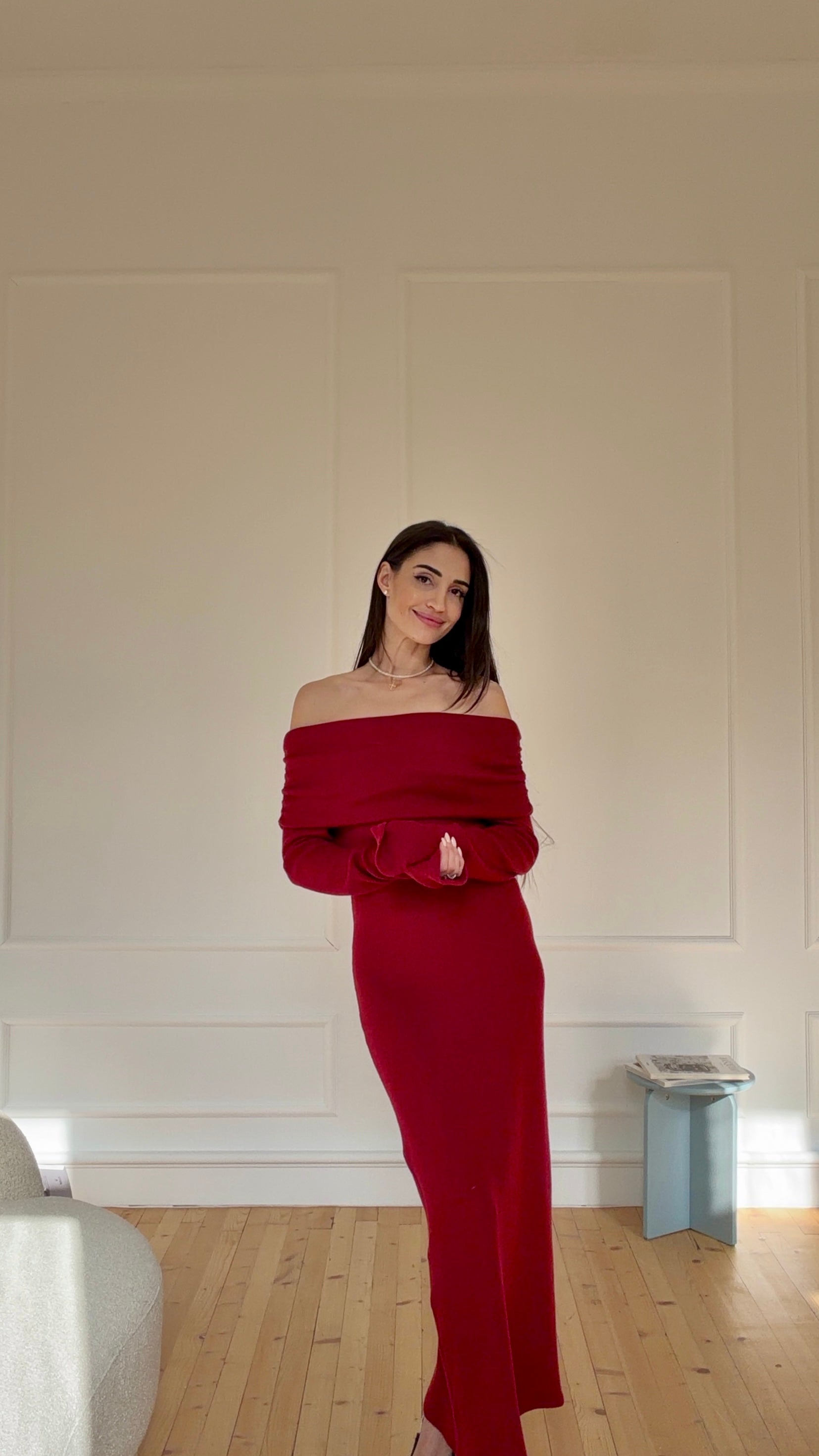 Дълга рокля с ръкави в червено: Berlinda Prestige