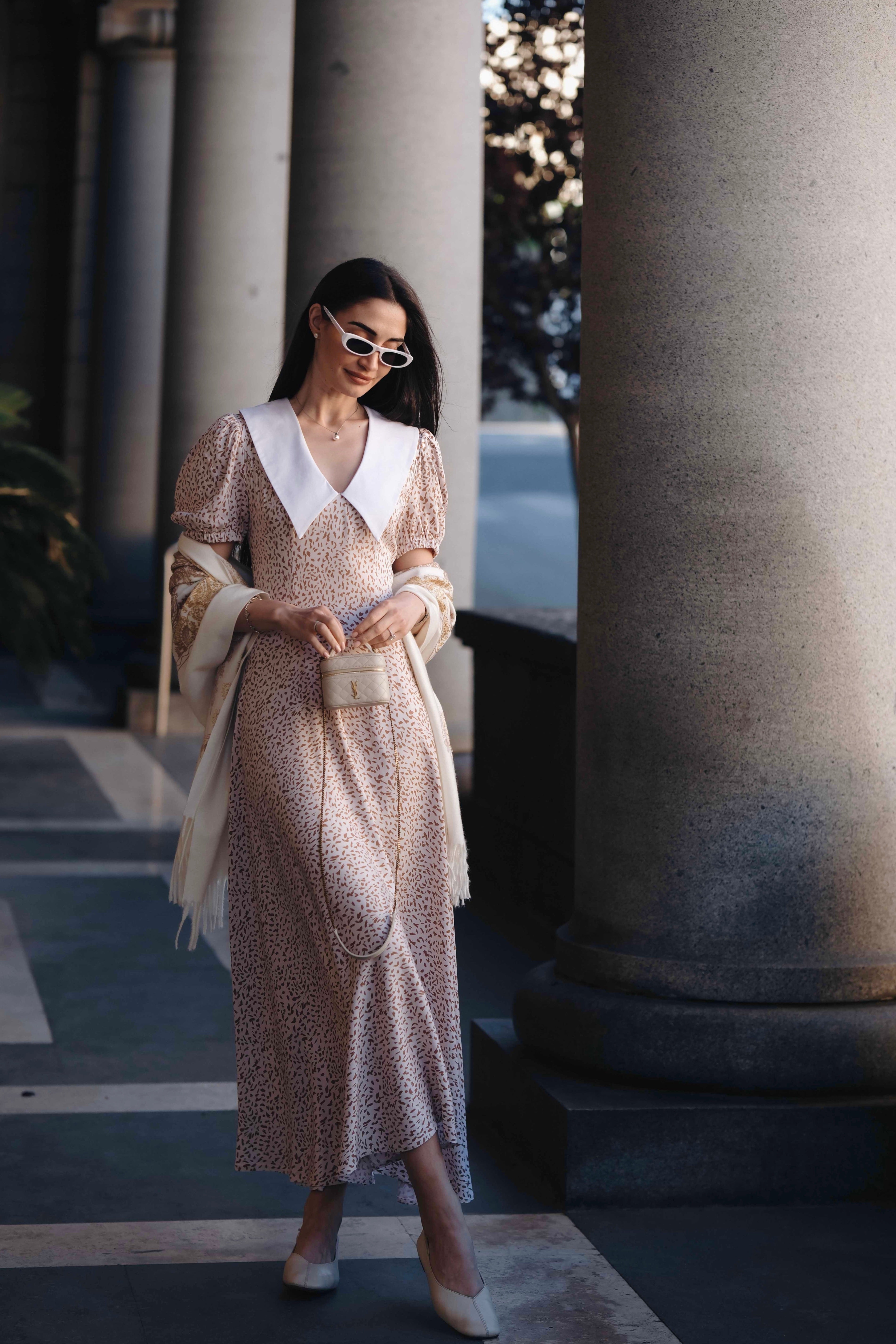 Casual dress in beige: Lianne