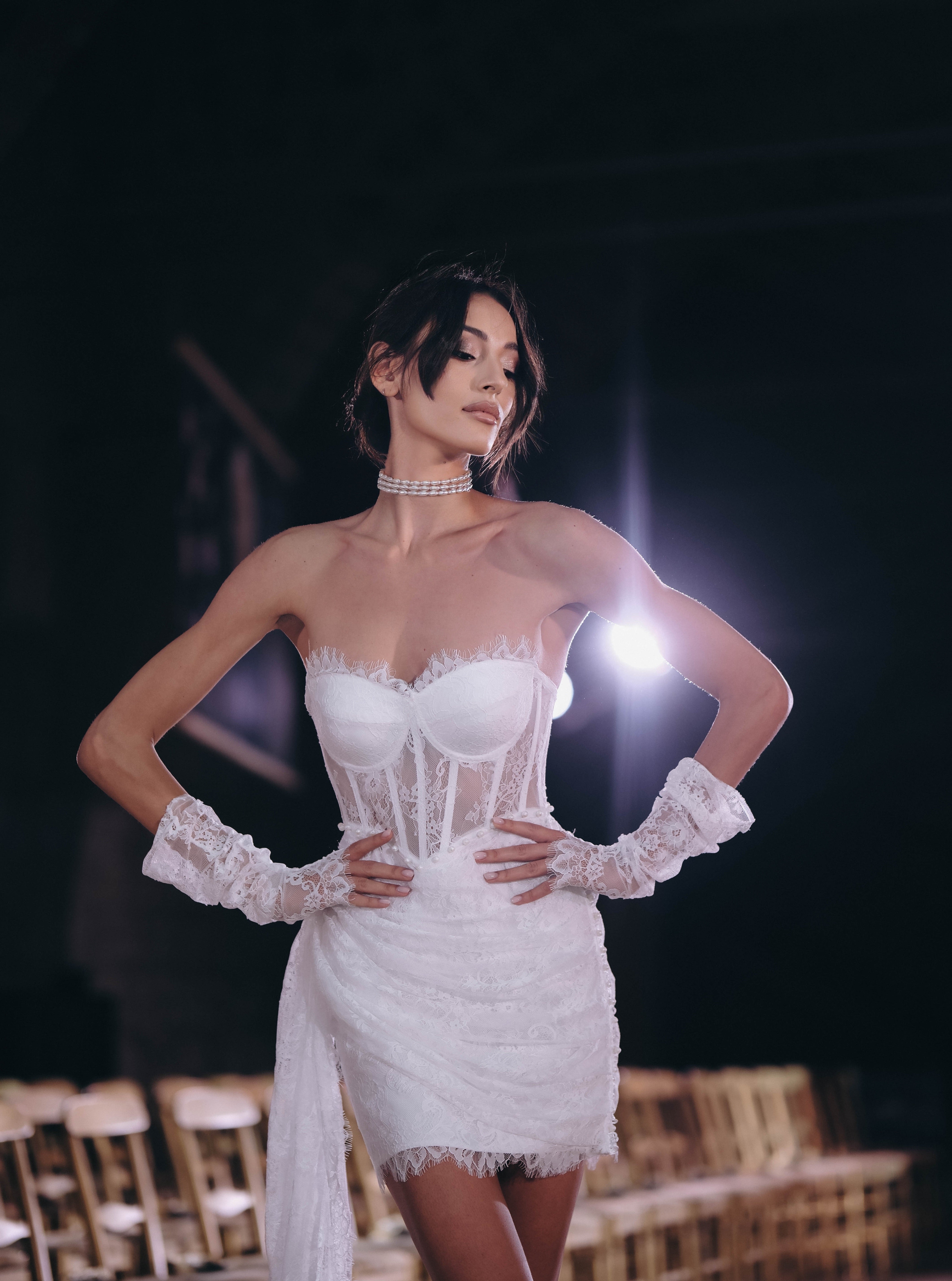 Corset dress with removable train in white: Avélise