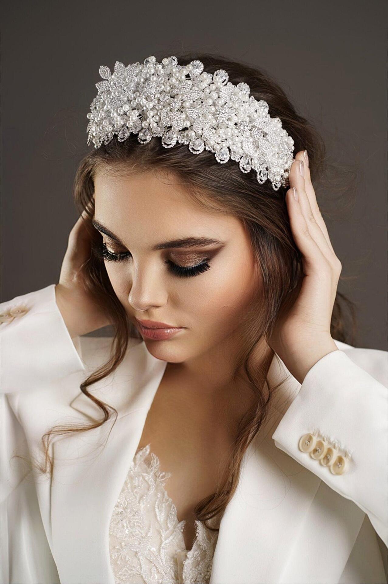 Accessory: Wedding Accessory