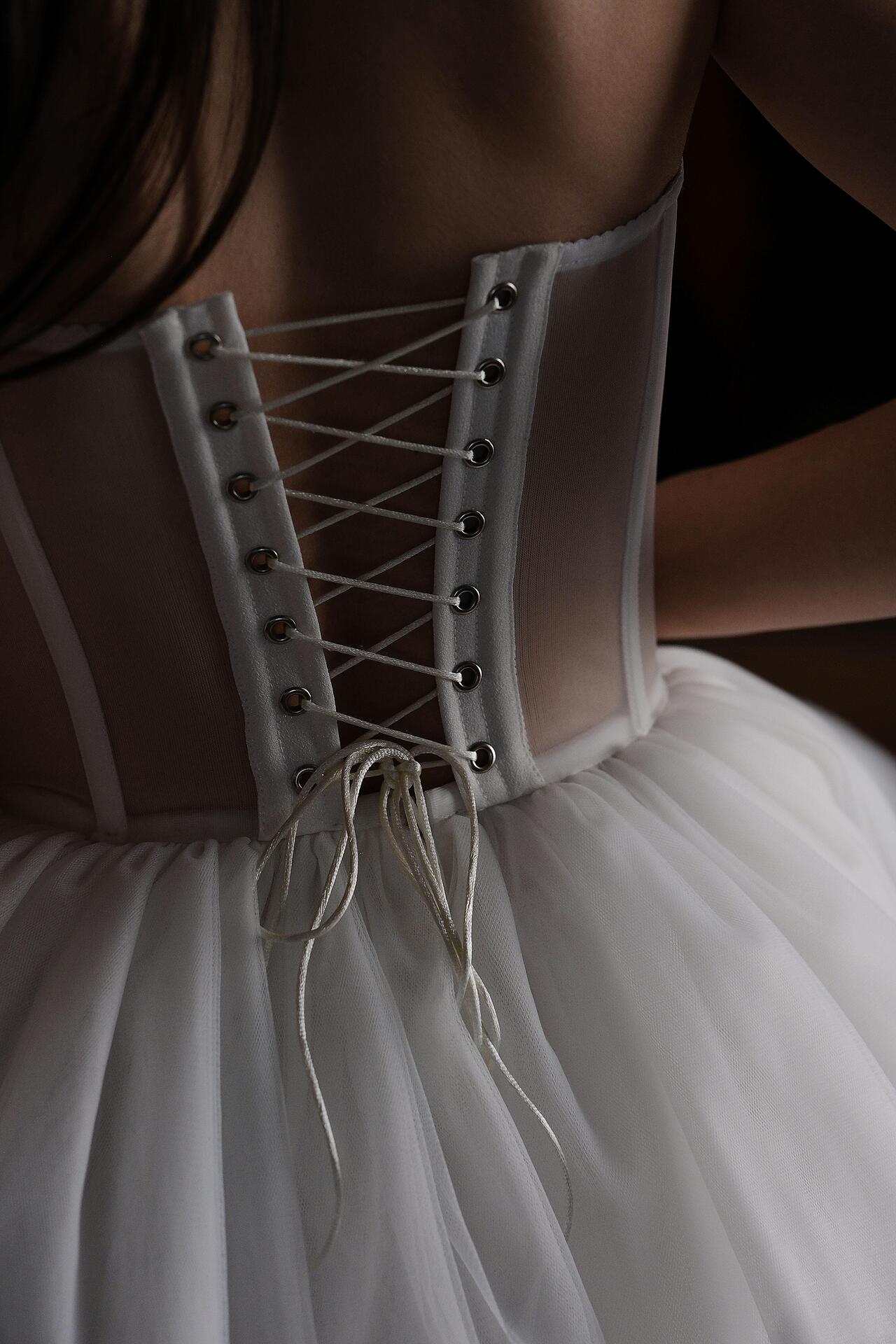 White short tulle dress: Cassia