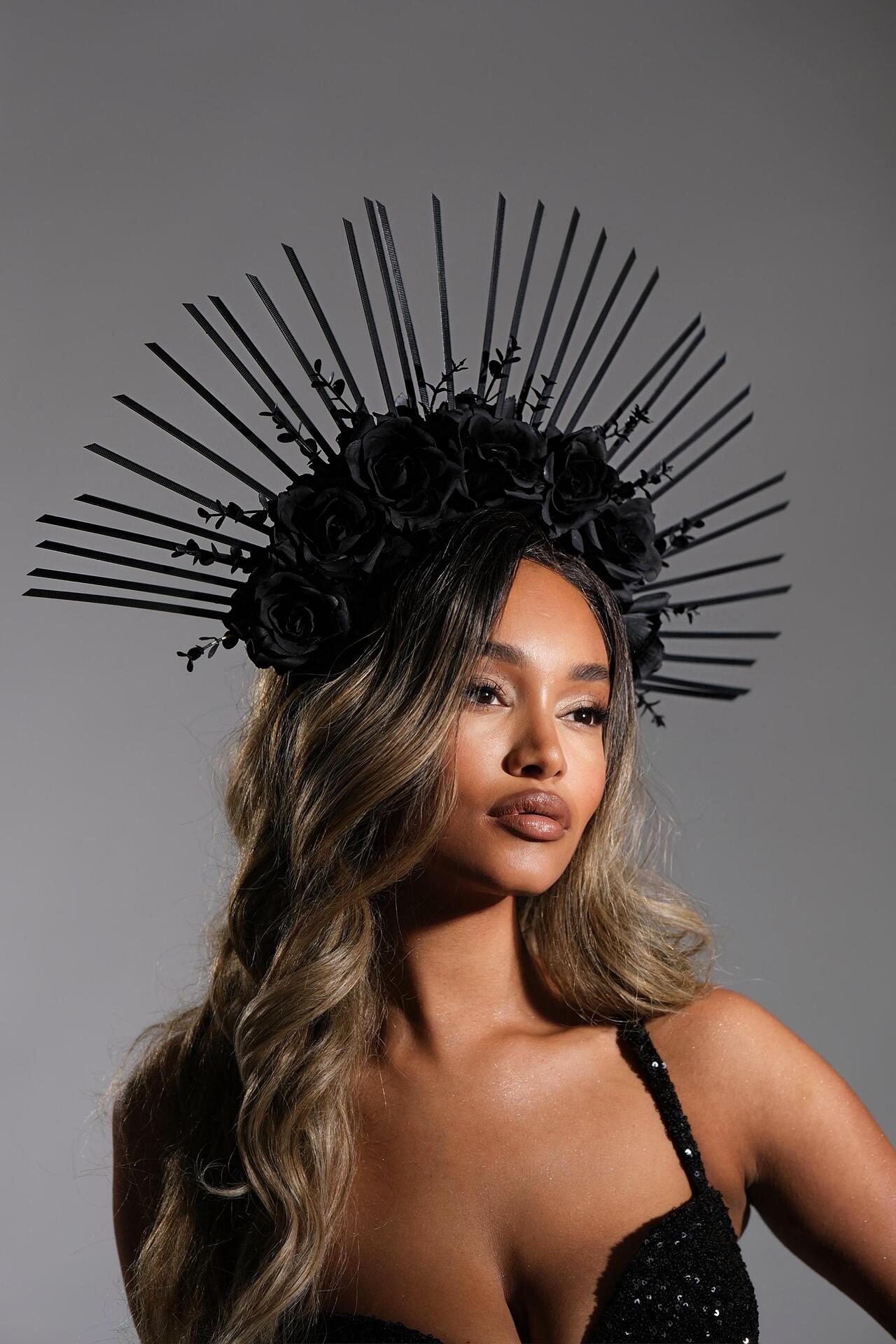 Black voluminous crown with flowers: Ethereal Black