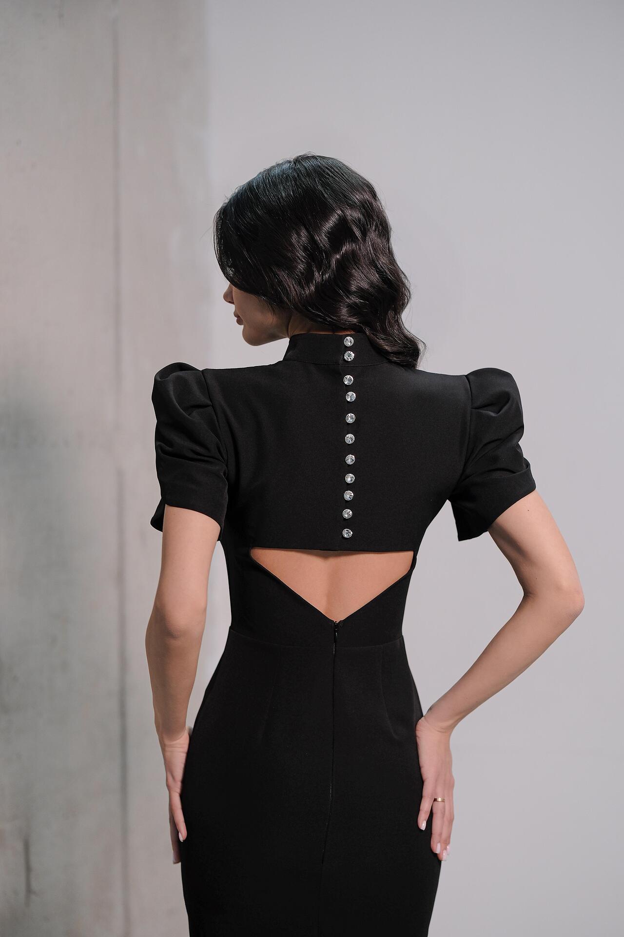 Black pencil dress: Yuliana