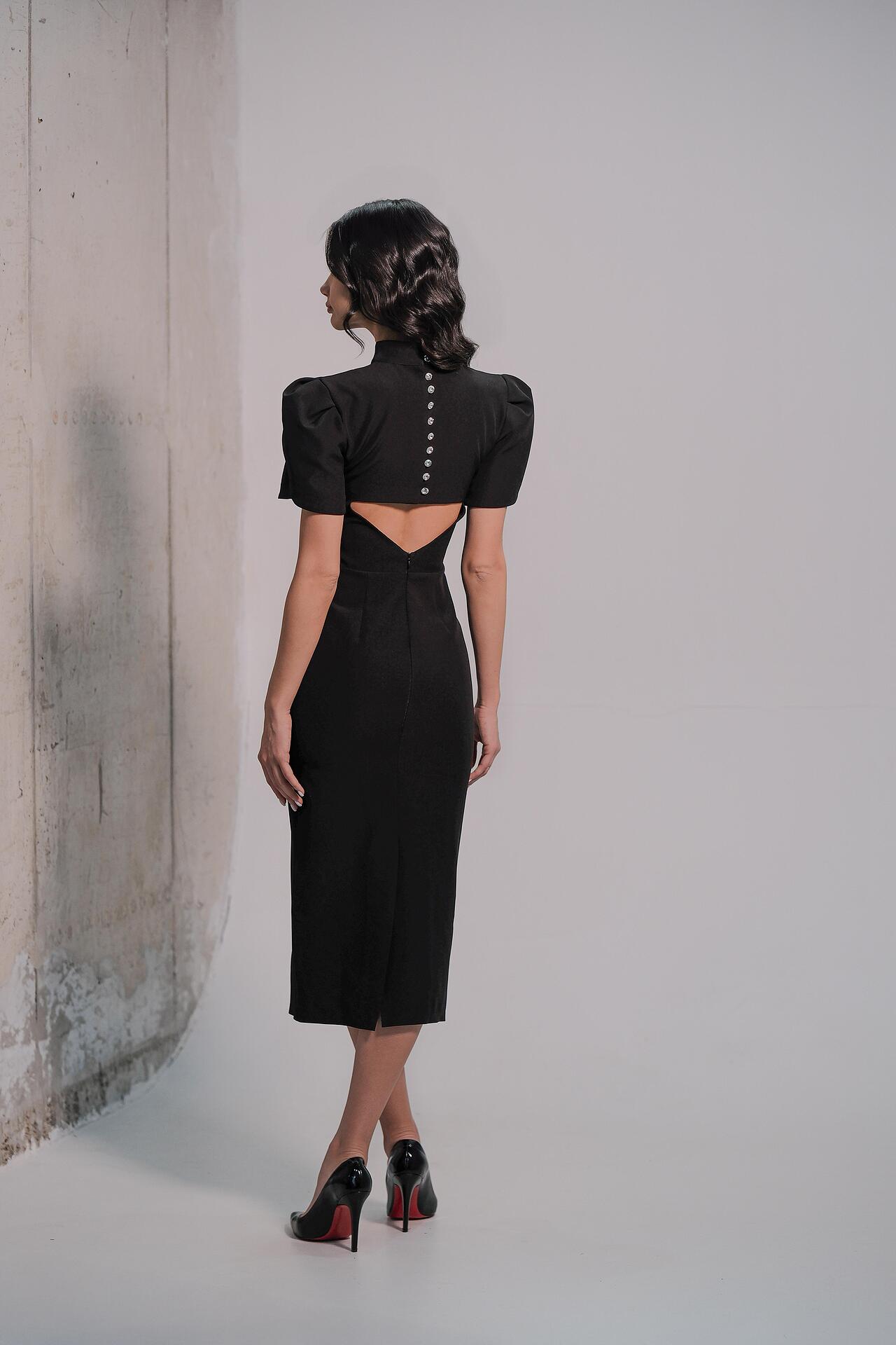 Black pencil dress: Yuliana