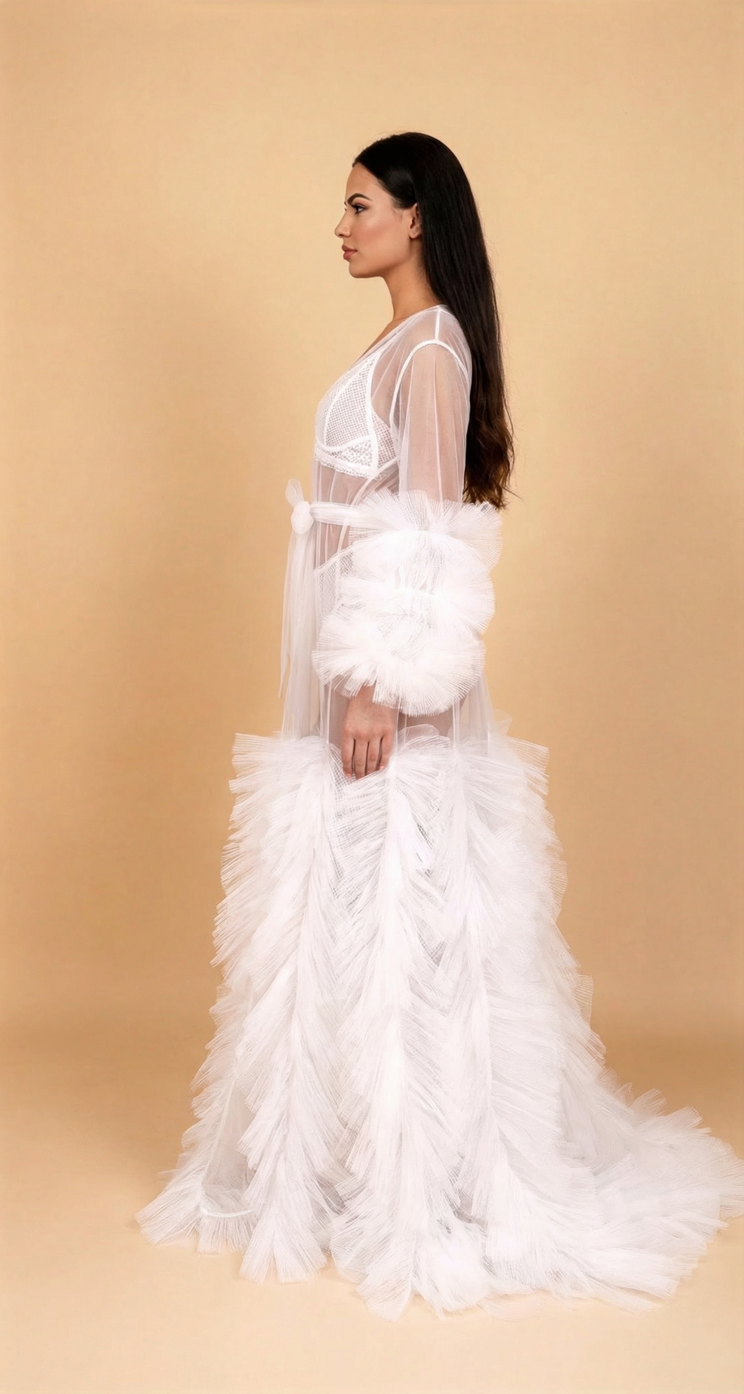 Бял халат от тюл: Loveliness