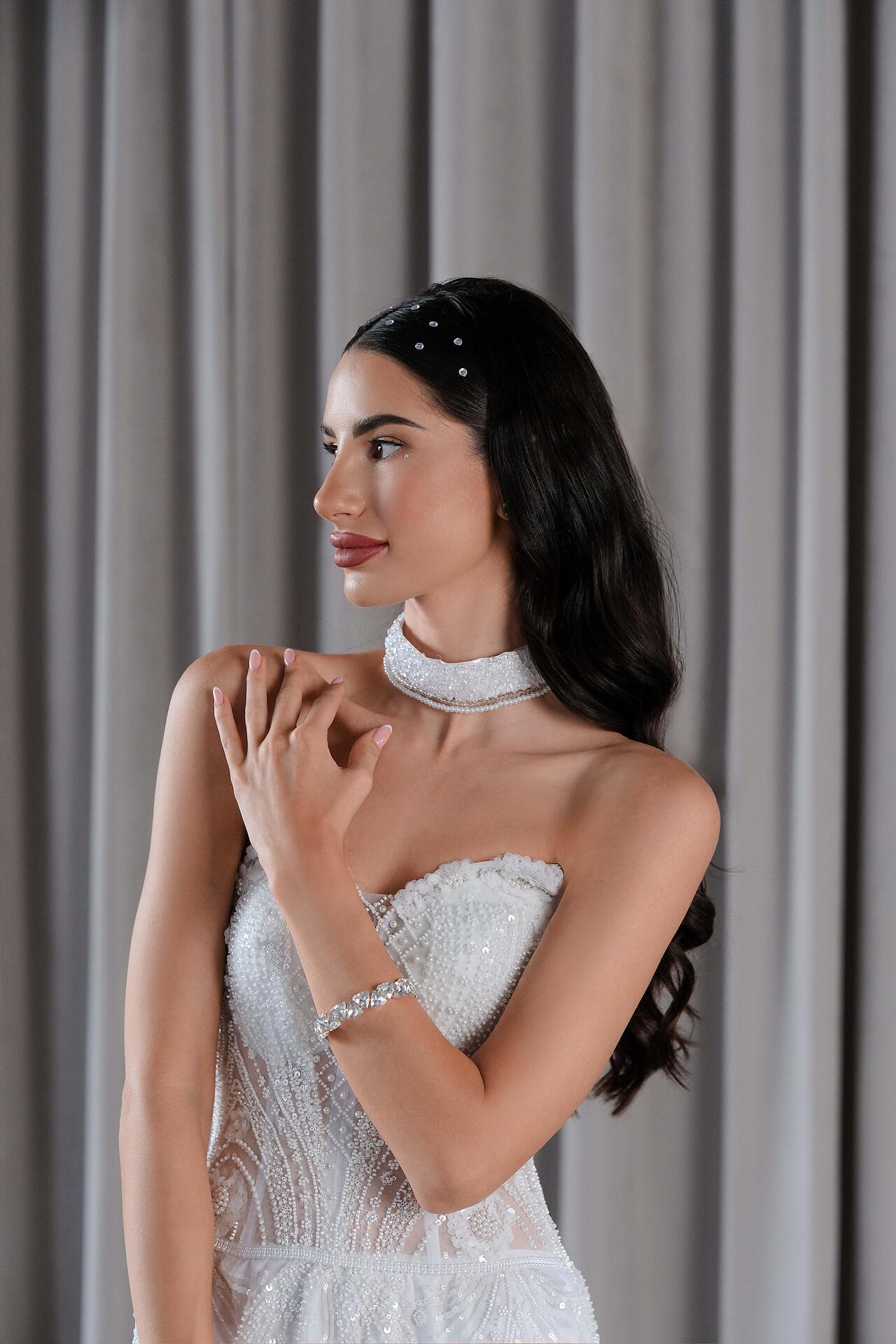 Choker with Swarovski crystals and pearls