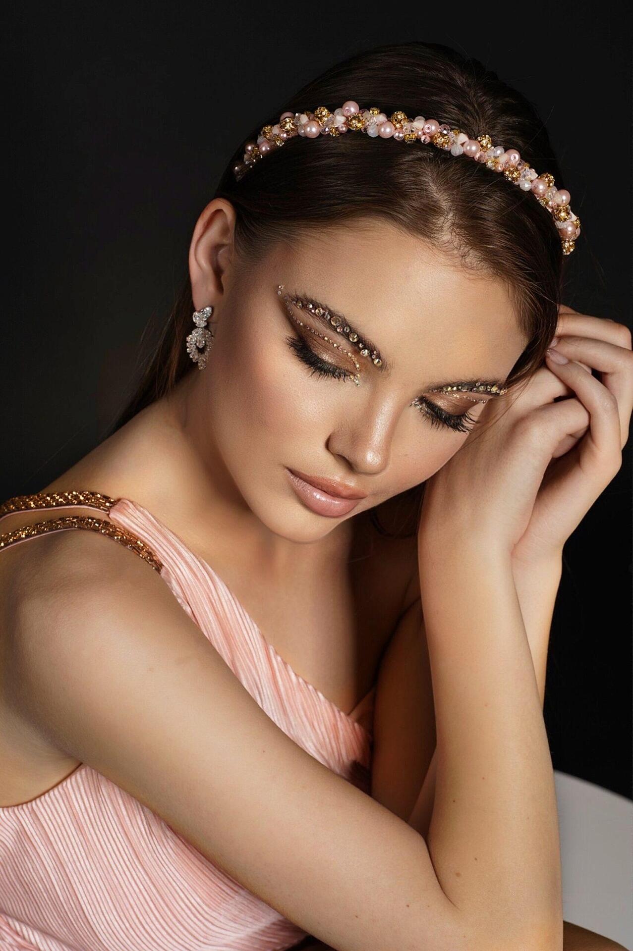 Tiara: Chrisine's passion mini