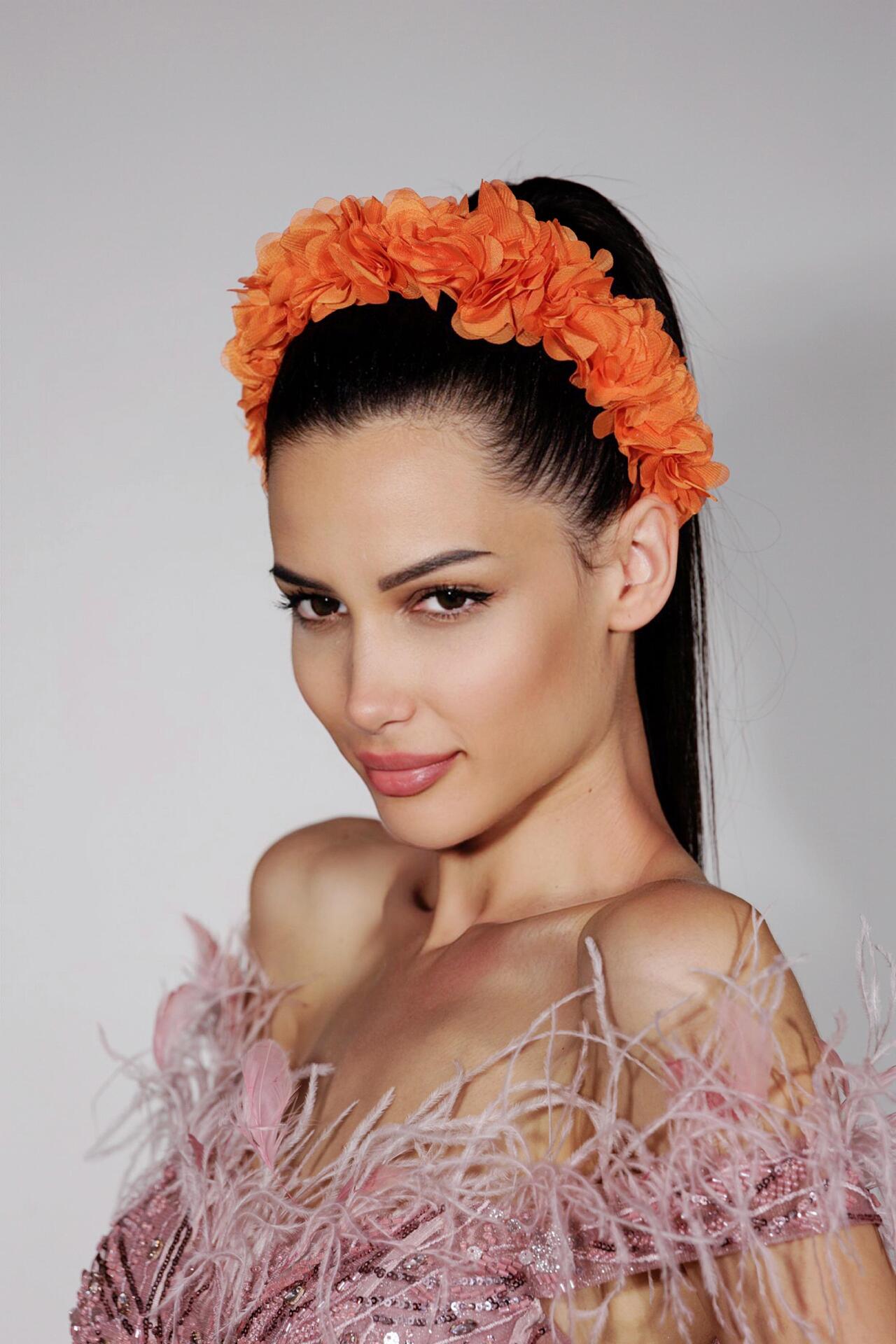 Tiara: Orange Light Flowers