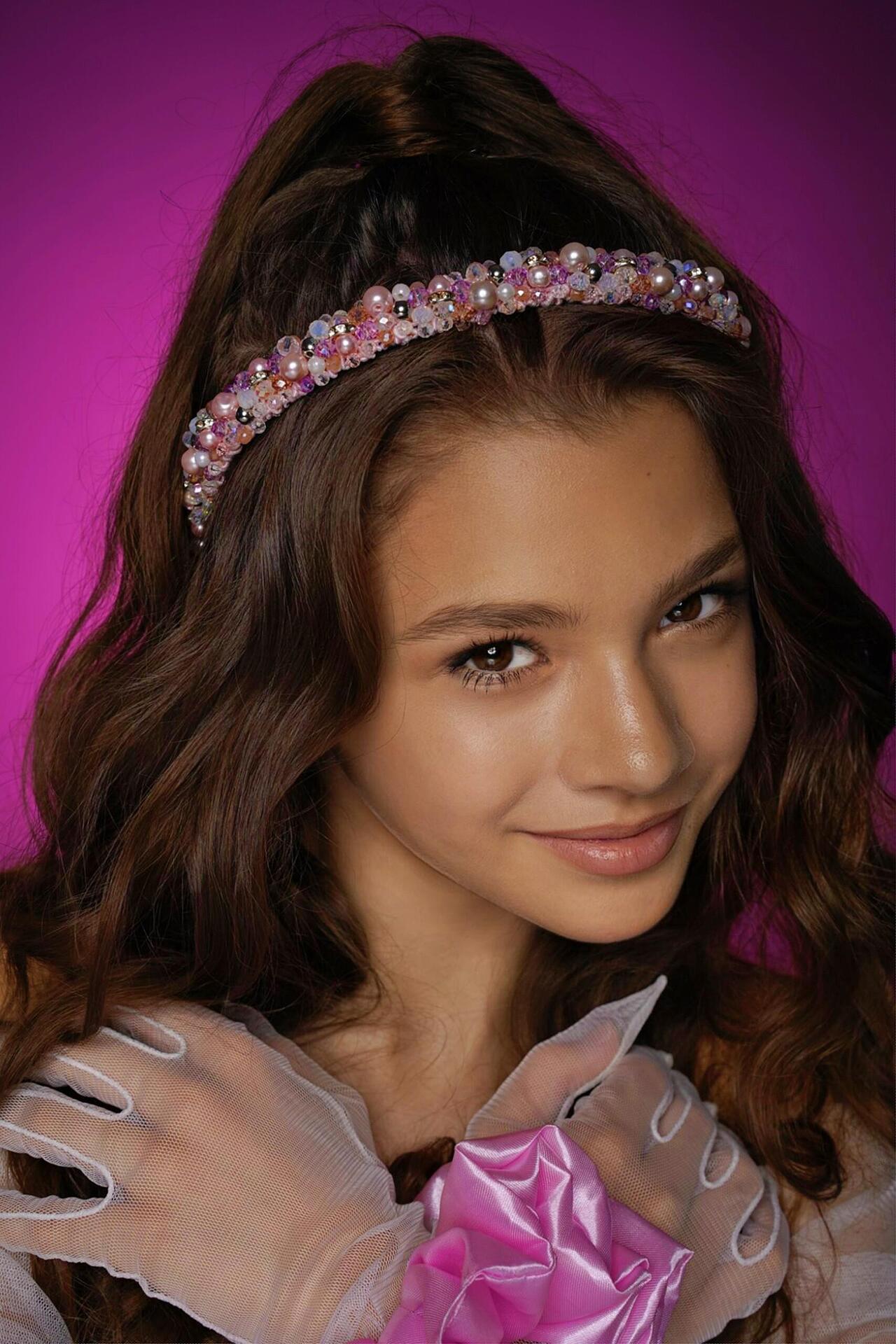 Tiara: Pink Freshness Light