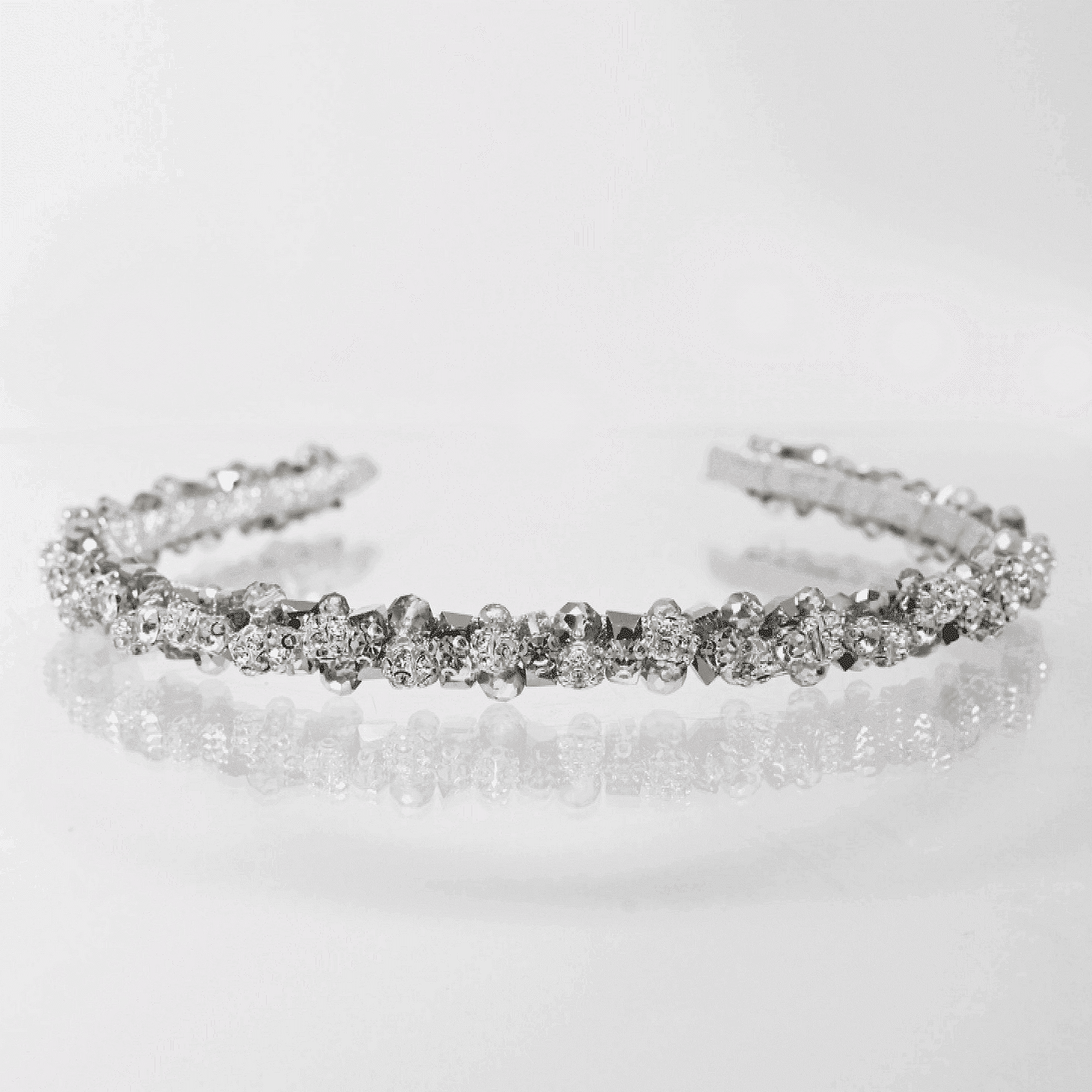 Tiara: Severine