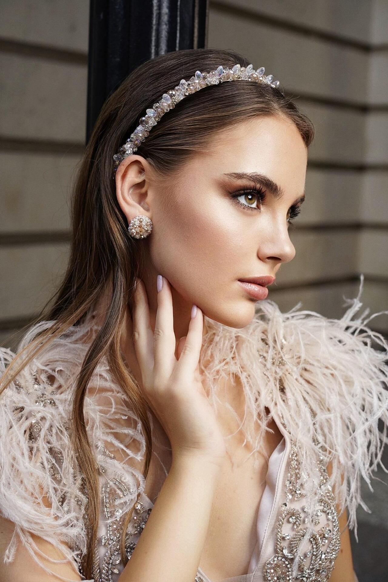 Tiara: Simona's bride crystals light