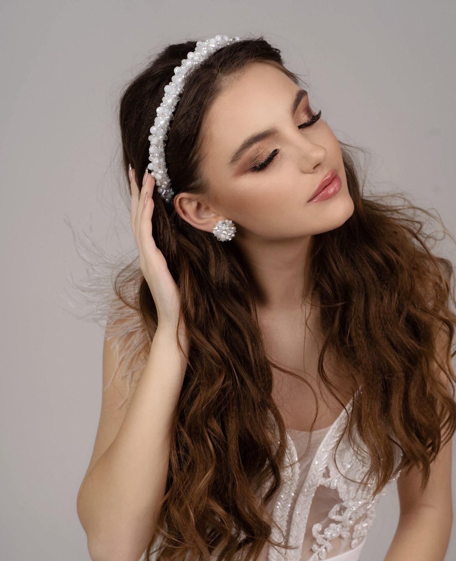 Soft-Backed Tiara: The Bride's Pearl