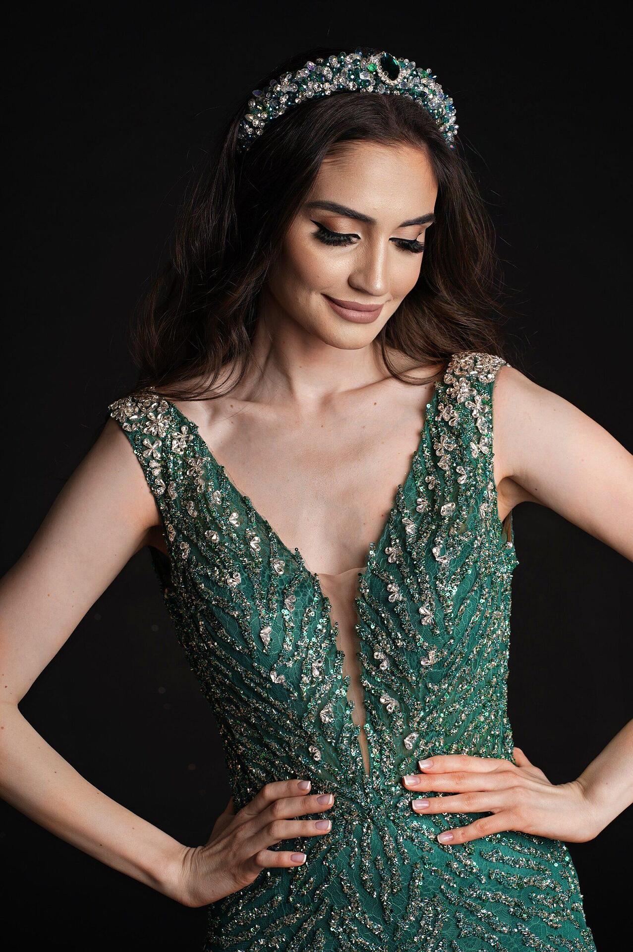 Dress: Dress Green Crystals