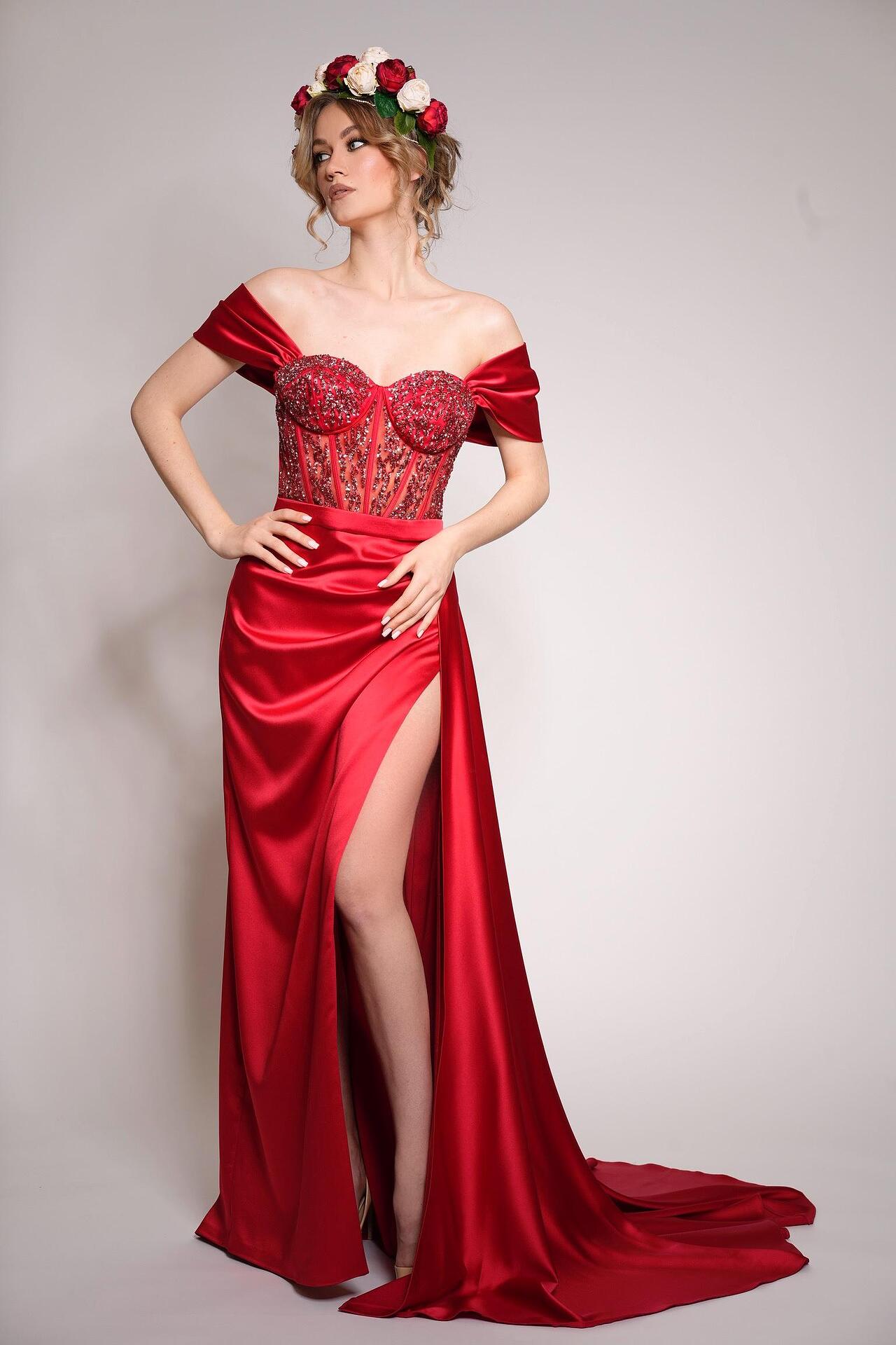 Dress: Dress Red Queen