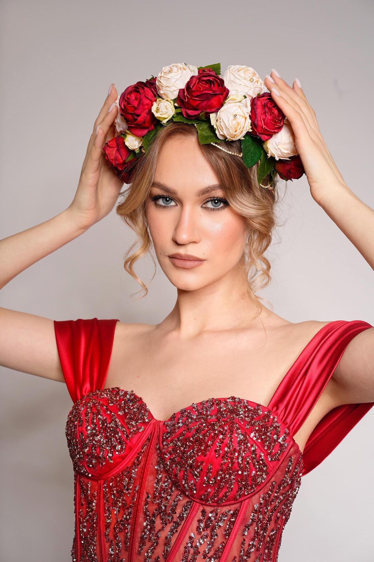 Dress: Dress Red Queen