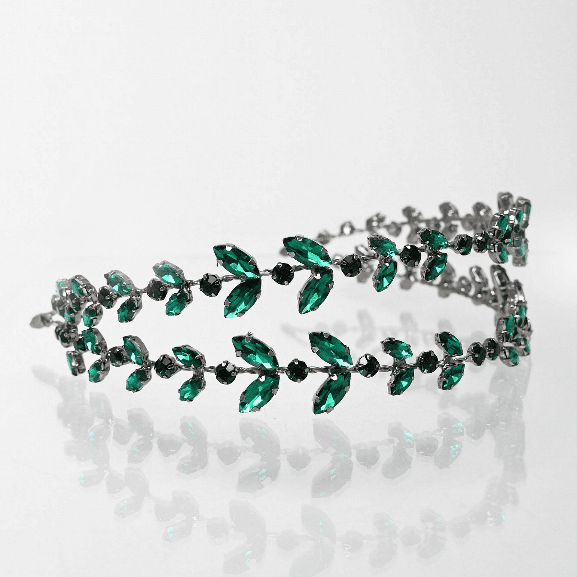 Double tiara: Green Tenderness