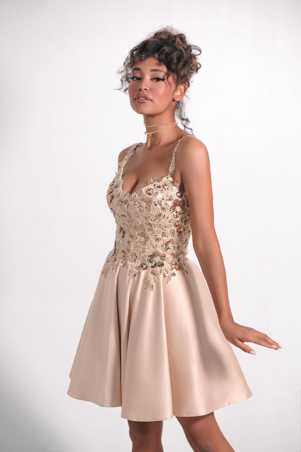 Short dress: Amore 