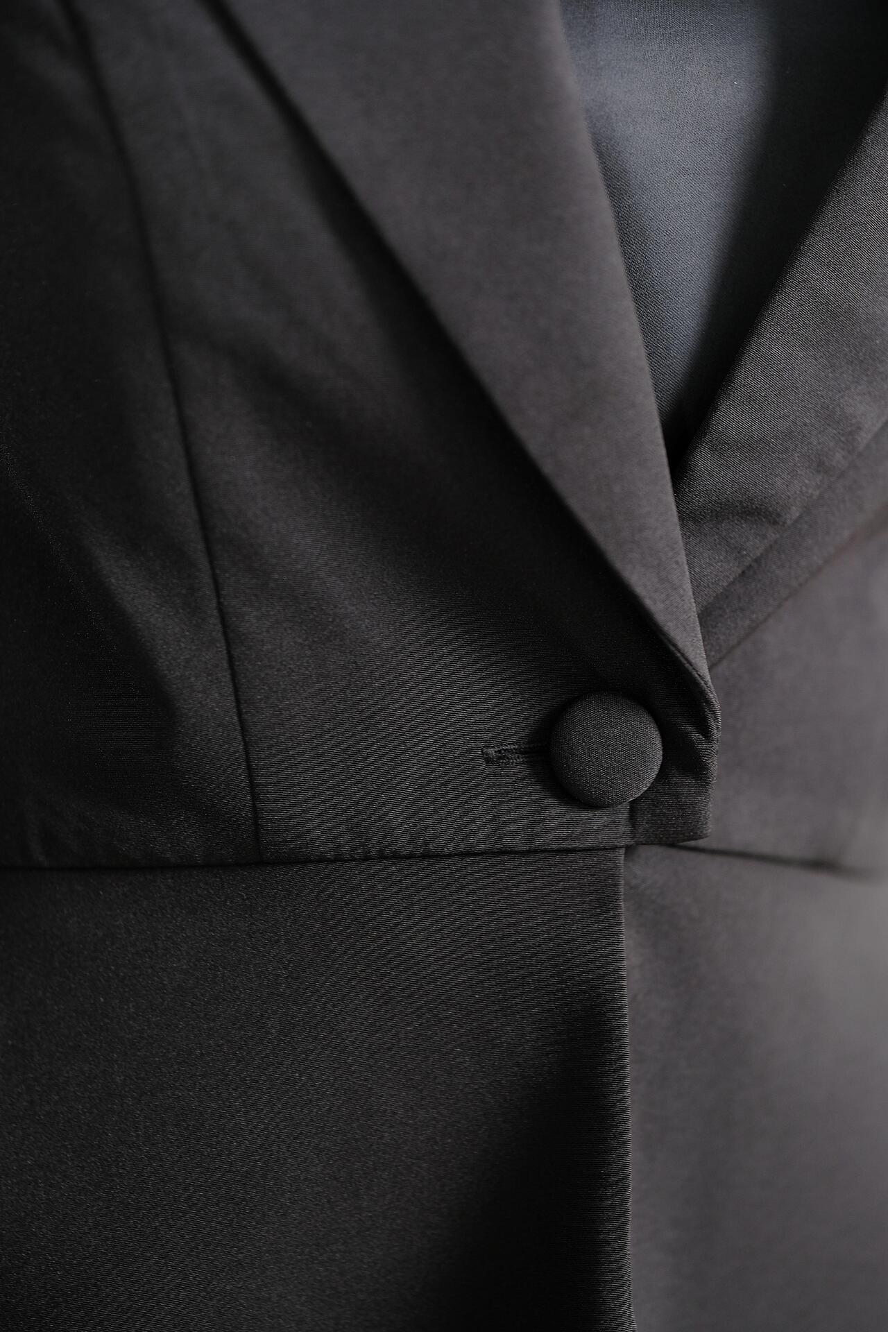 Short jacket in black: Morgan