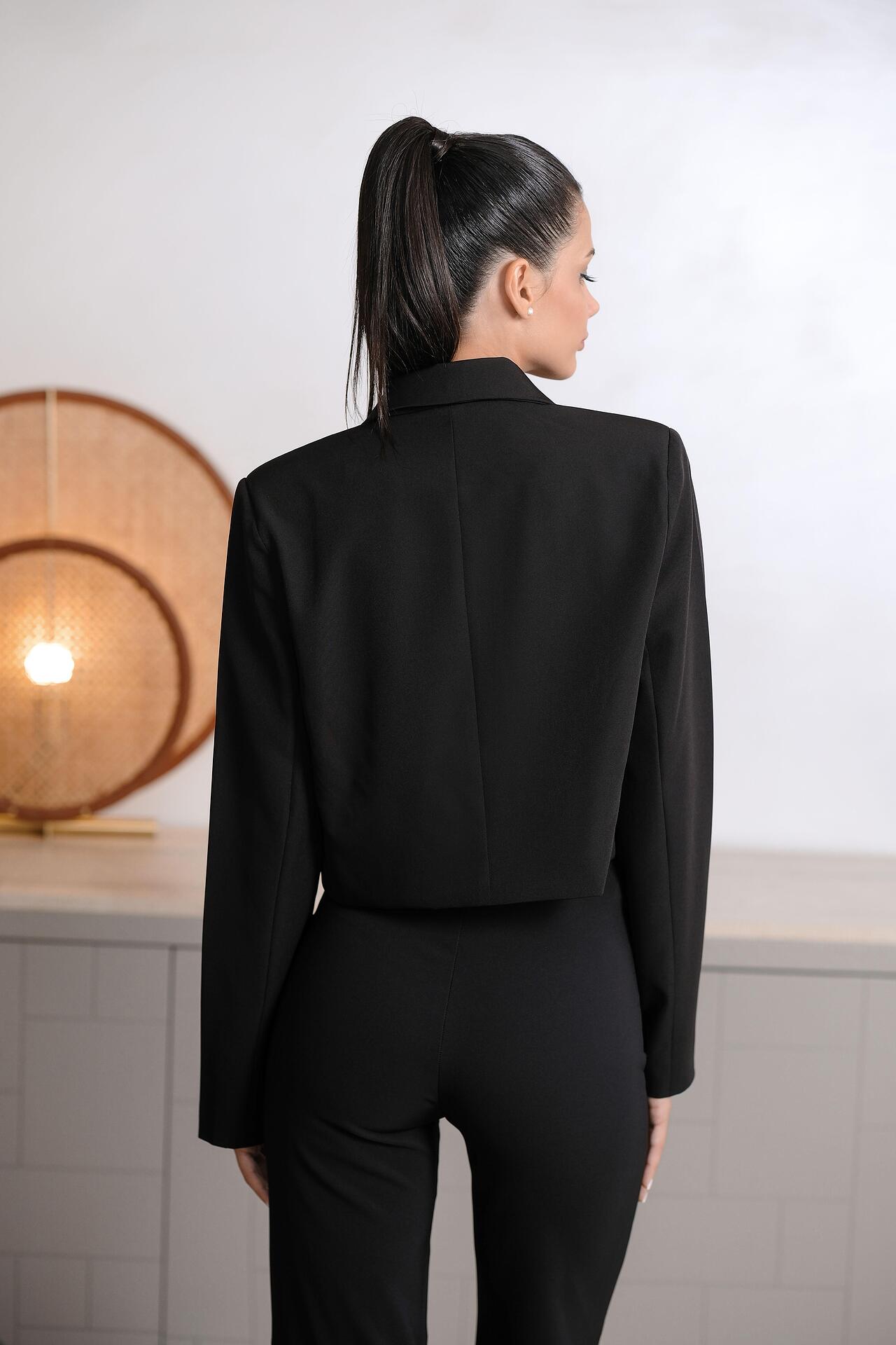 Short jacket in black: Morgan