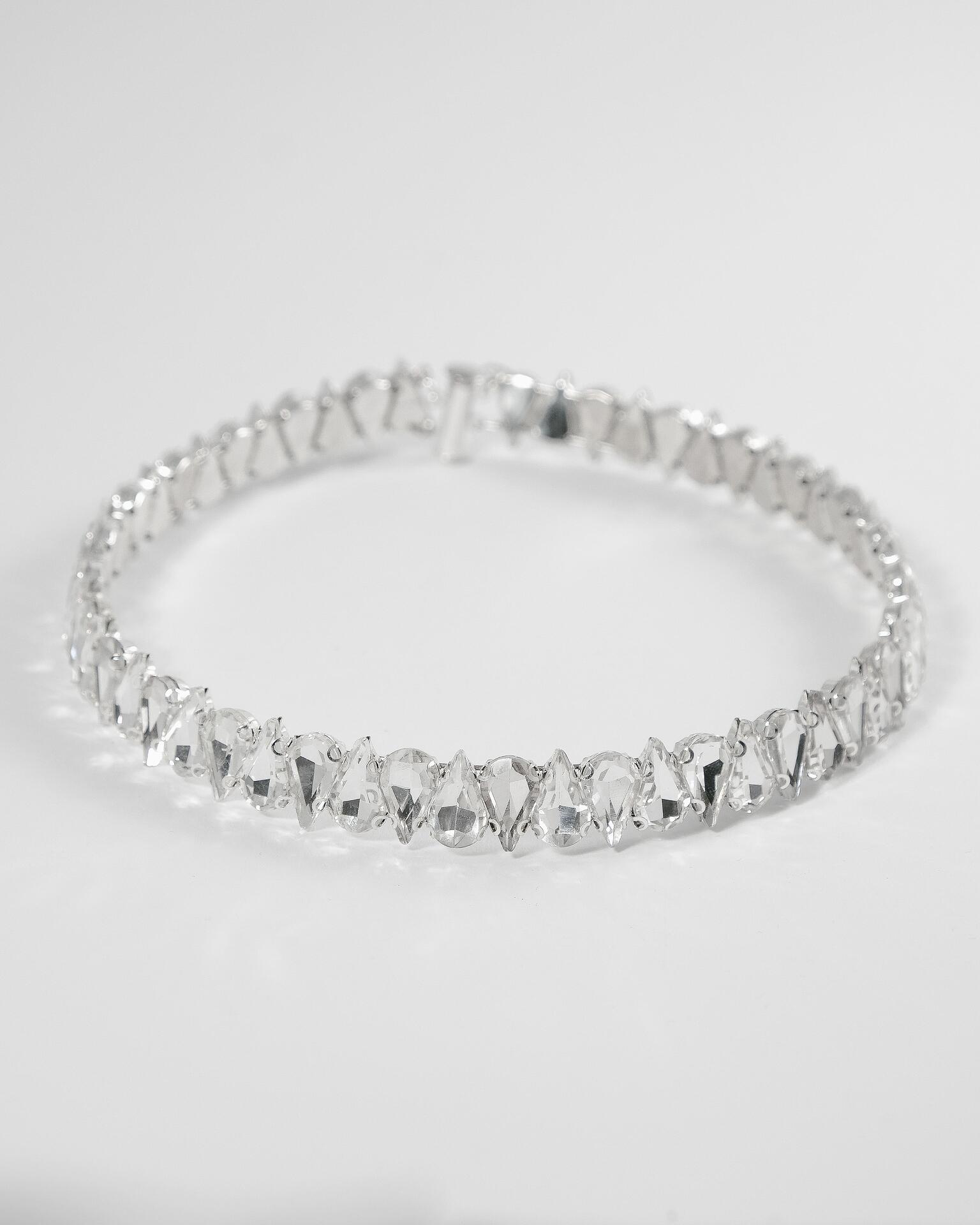 Necklace with stones: Brilliant Line