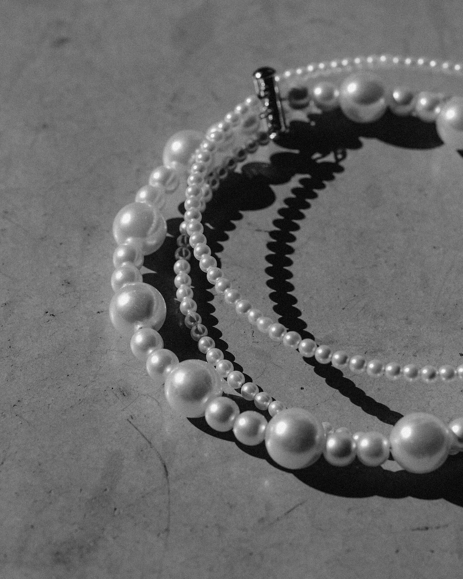 Pearl necklace: Milady