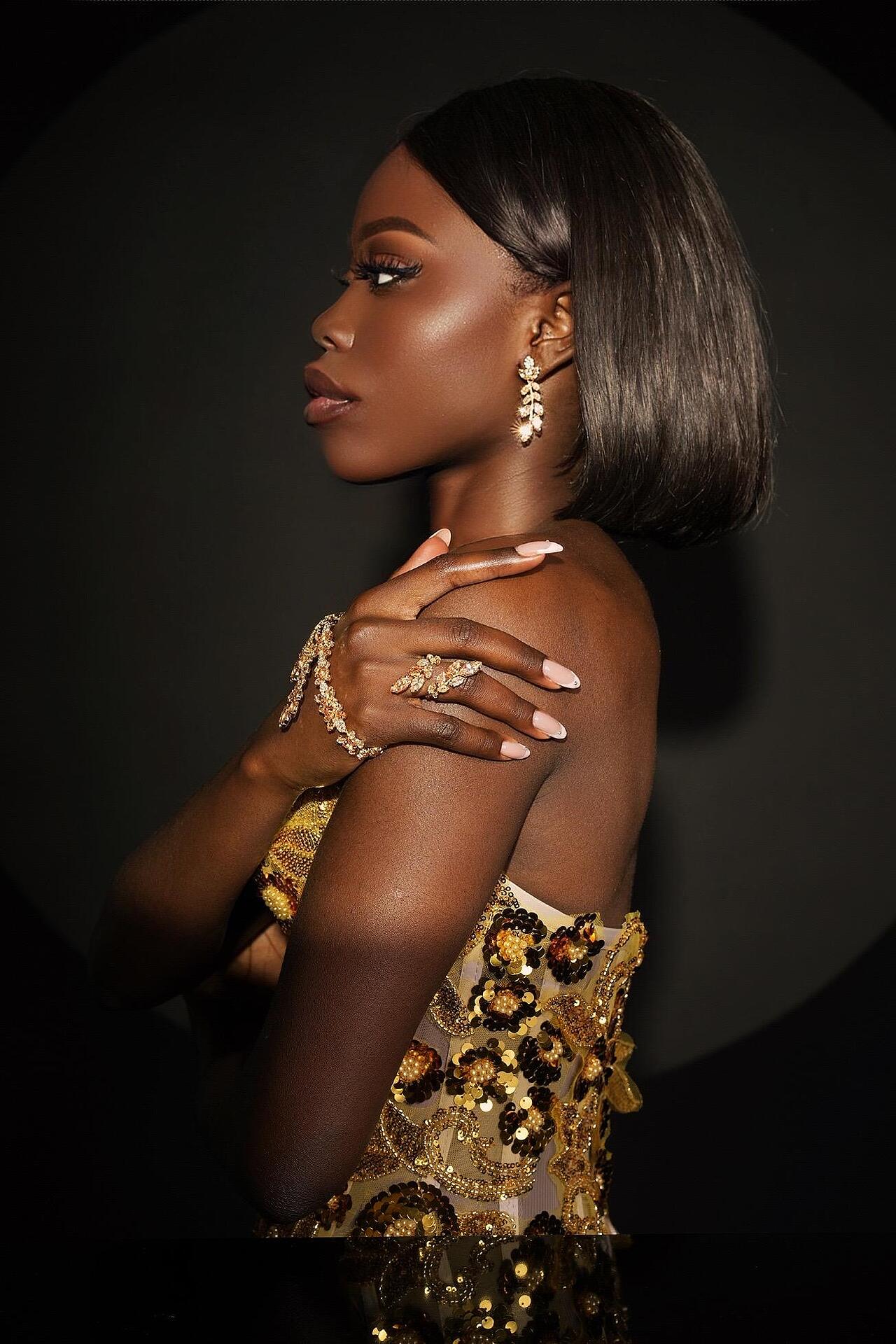 Set: bracelet/ring/earrings